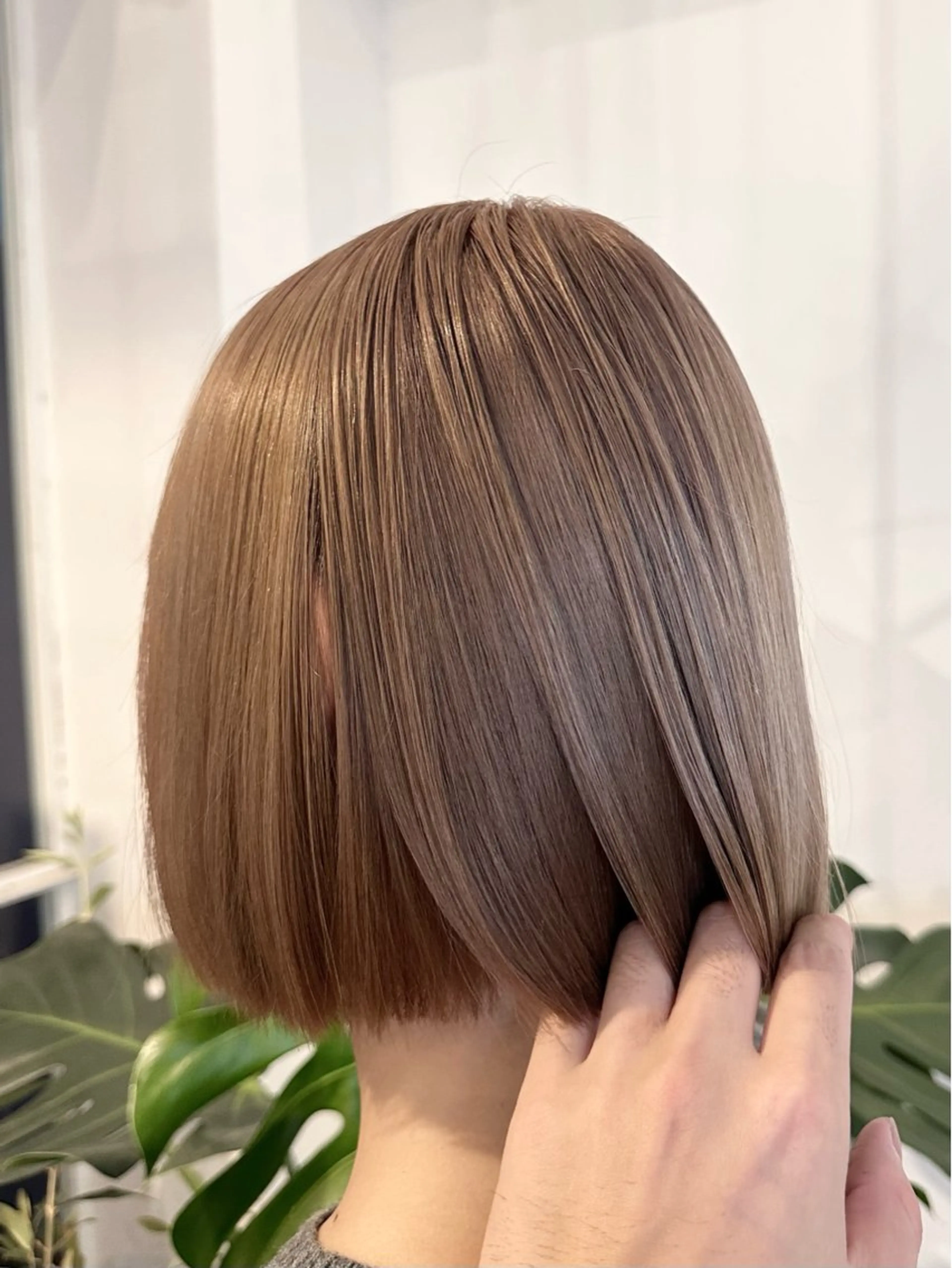 ショート カラー アッシュ ベージュカラー ブリーチ ケアブリーチ ケアカラー カット ヘアカラー トリートメント peakshair所属・北堀江メンズパーマ 特化◎下村悠人のヘアスタイル