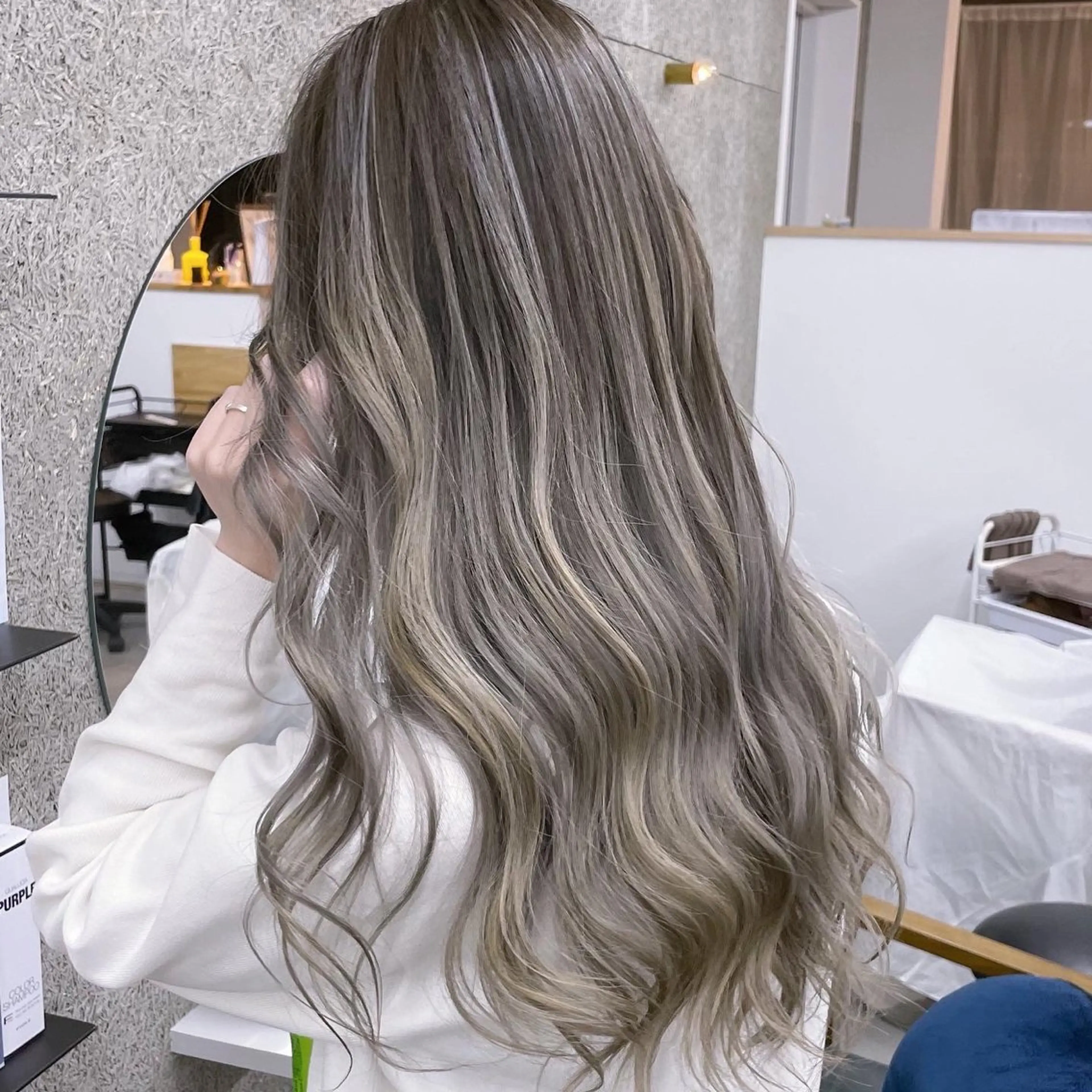 セミロング カラー バレイヤージュ レイヤーカット ヘアカラー トリートメント Lull (シェアサロンReco VIProom)所属・Lull1人美容室 アルカリ酸熱TRのヘアスタイル