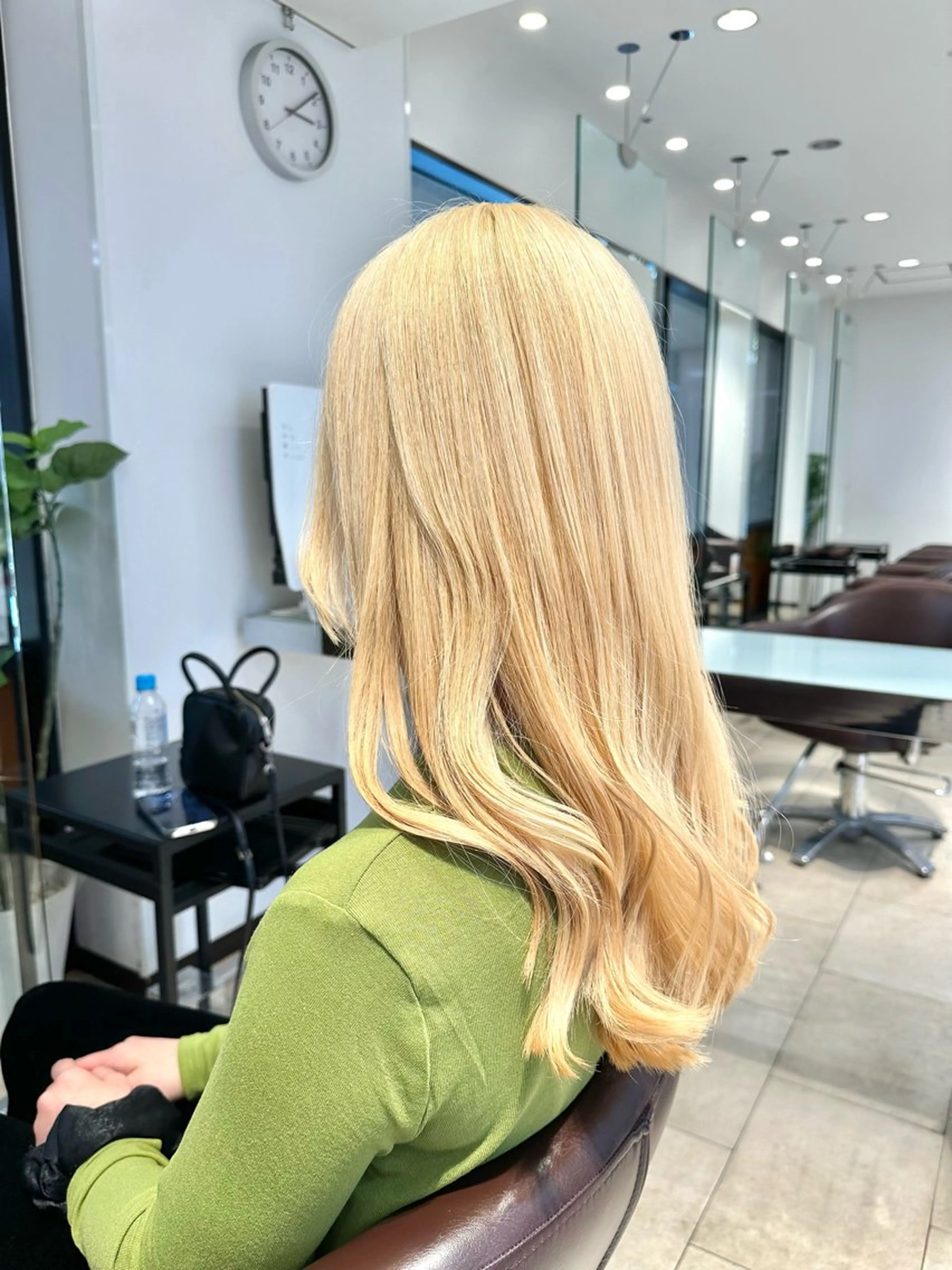ロング カラー TAYA大阪上本町所属・【ダブルカラー/縮毛 矯正】十場のヘアスタイル