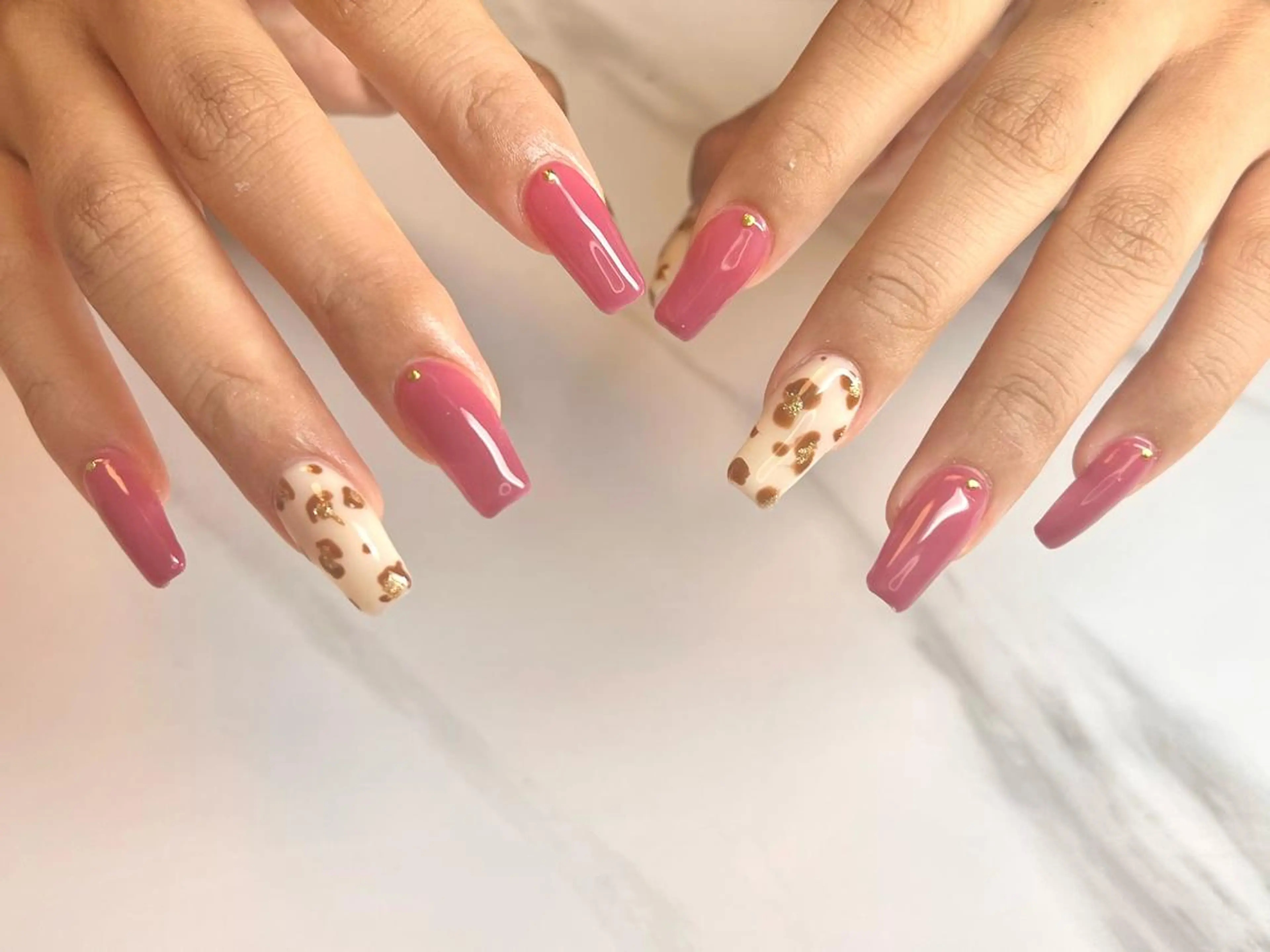 ロング ネイリスト シンのネイルデザイン