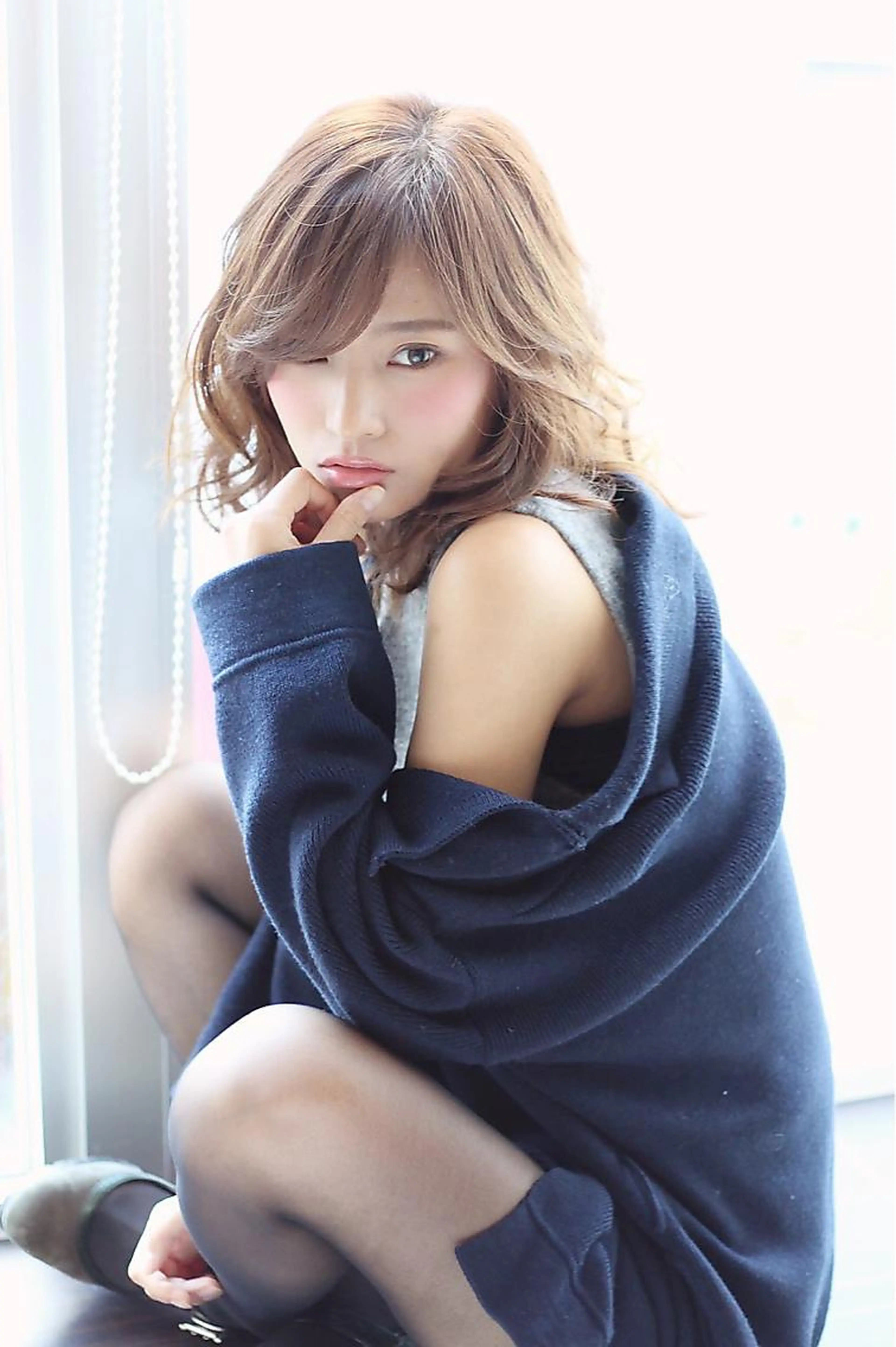 カット (ブリーチ)カラー ヘアセット巻き下ろし 撮影の写真