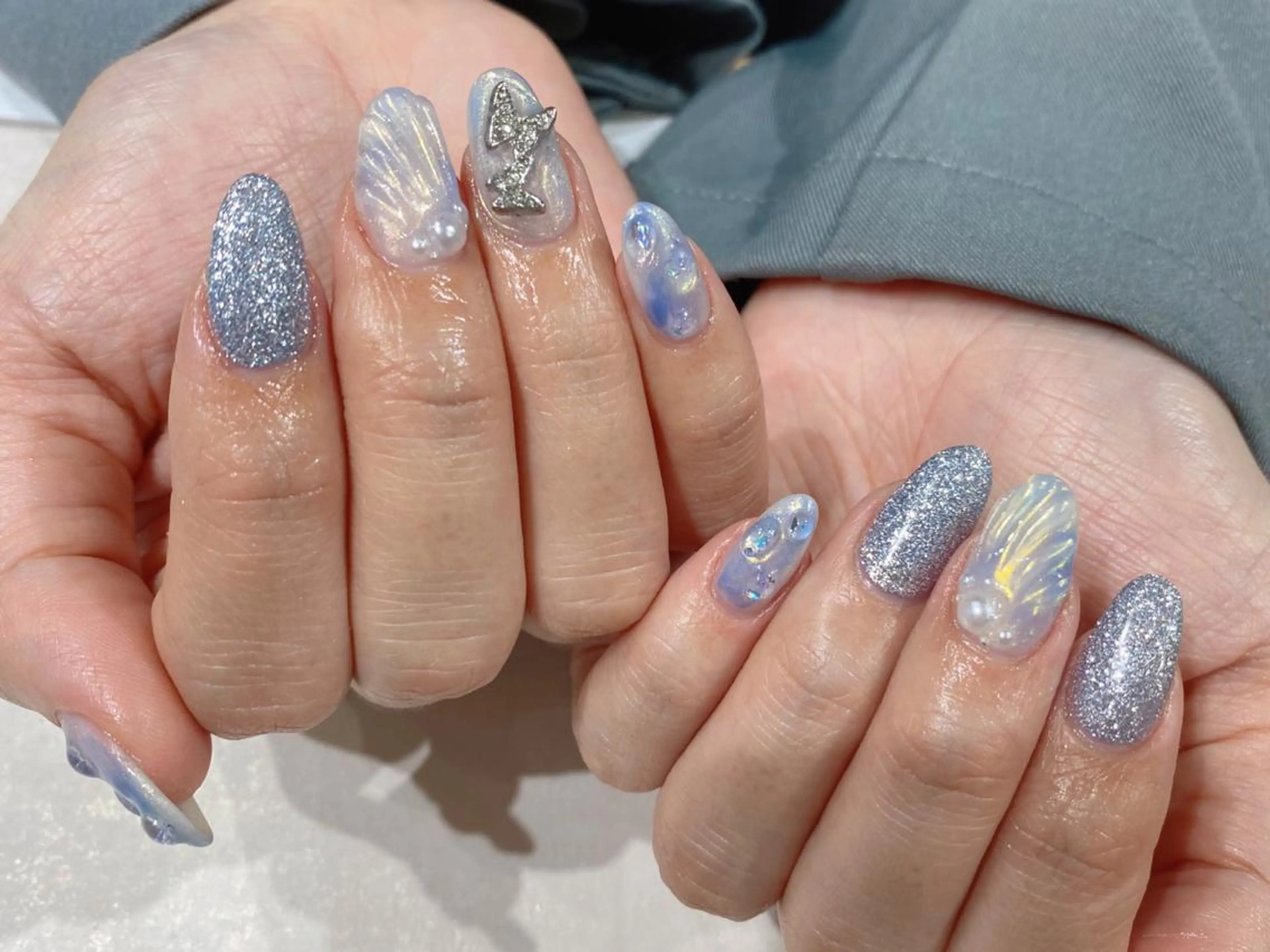 ミディアム ハンドネイル Nail  R💫 naoのネイルデザイン
