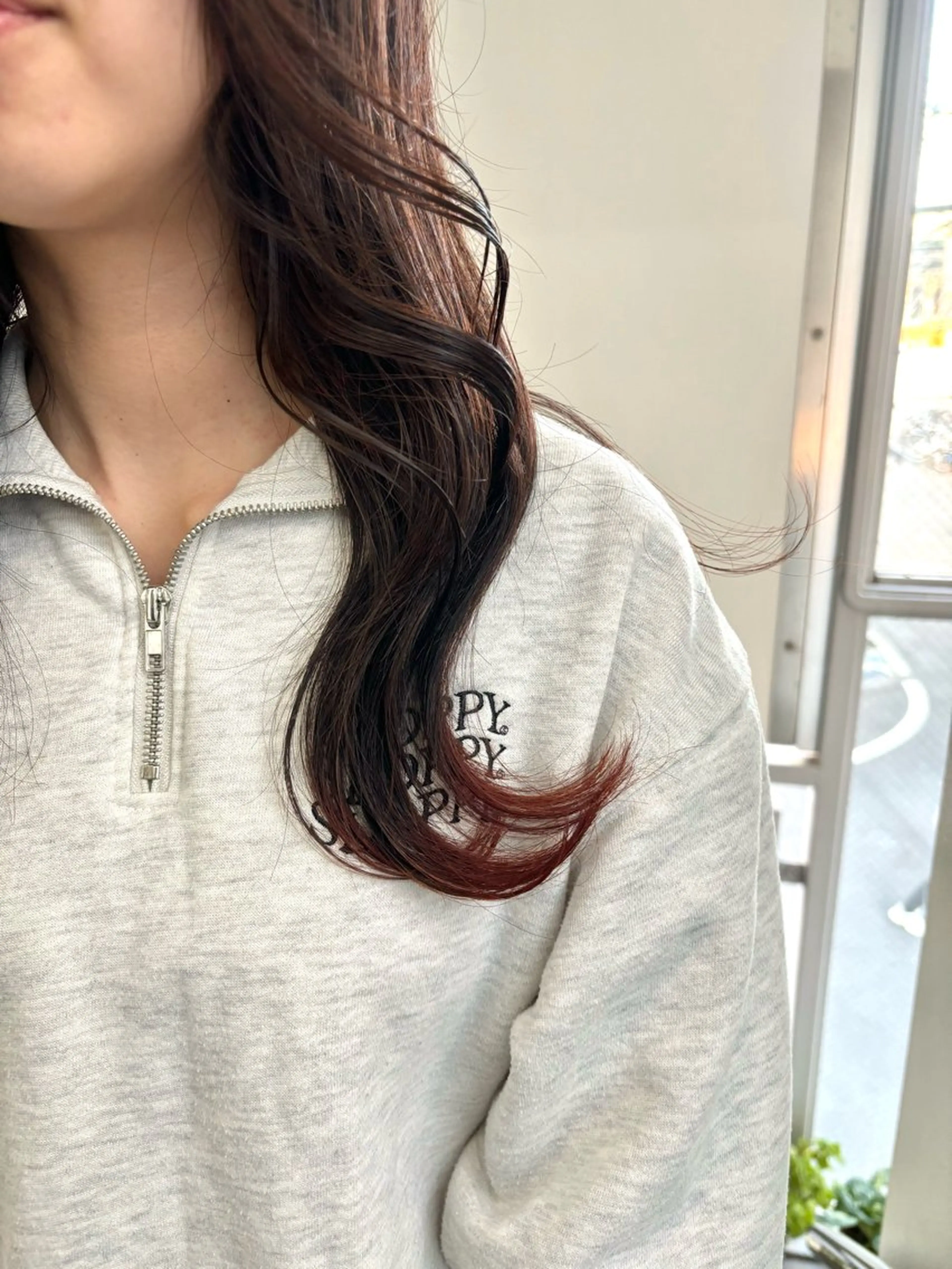 セミロング カラー ブリーチ 田代 佳穂のヘアスタイル