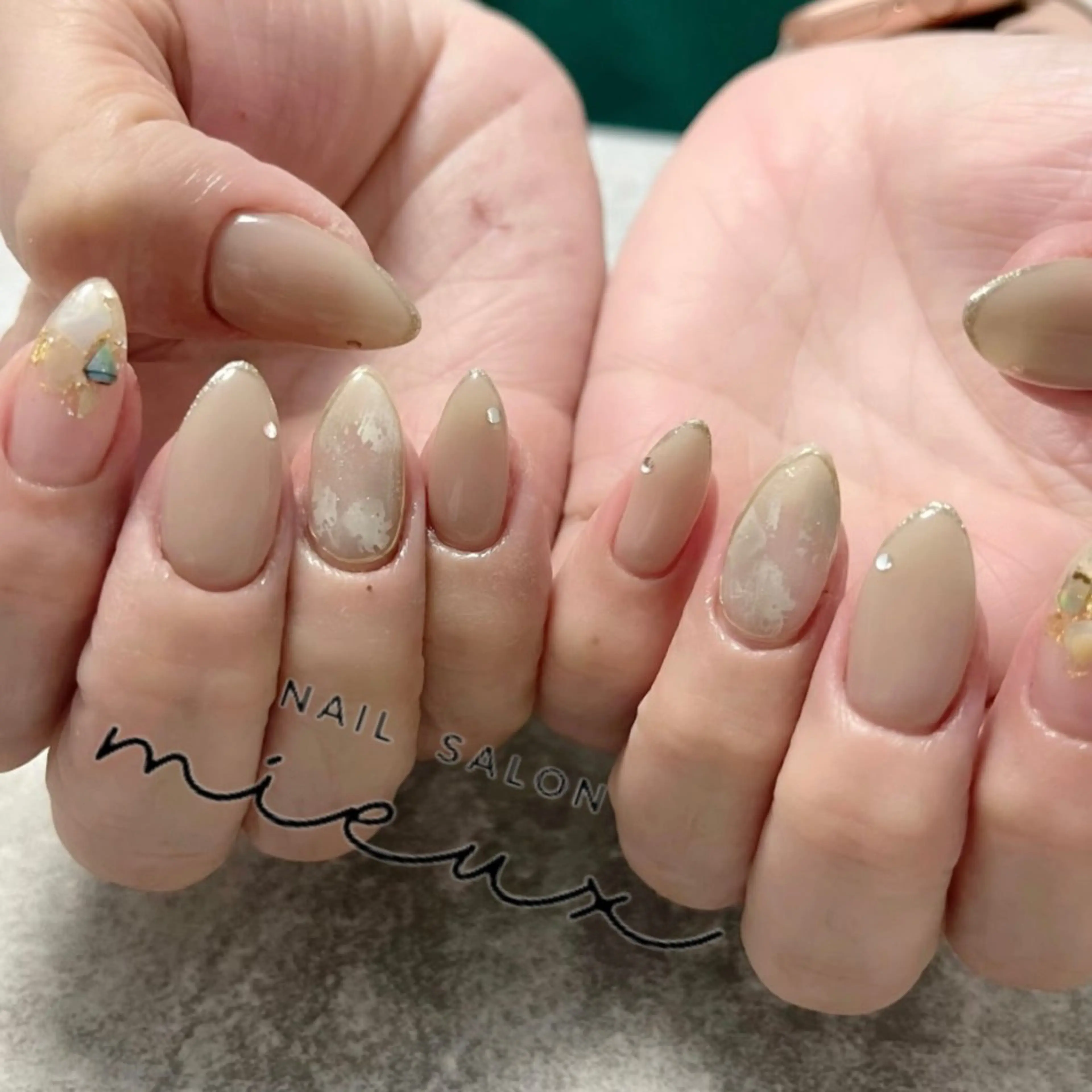ネイル ハンドネイル nail salon mieux所属・mieux ariiiのネイルデザイン