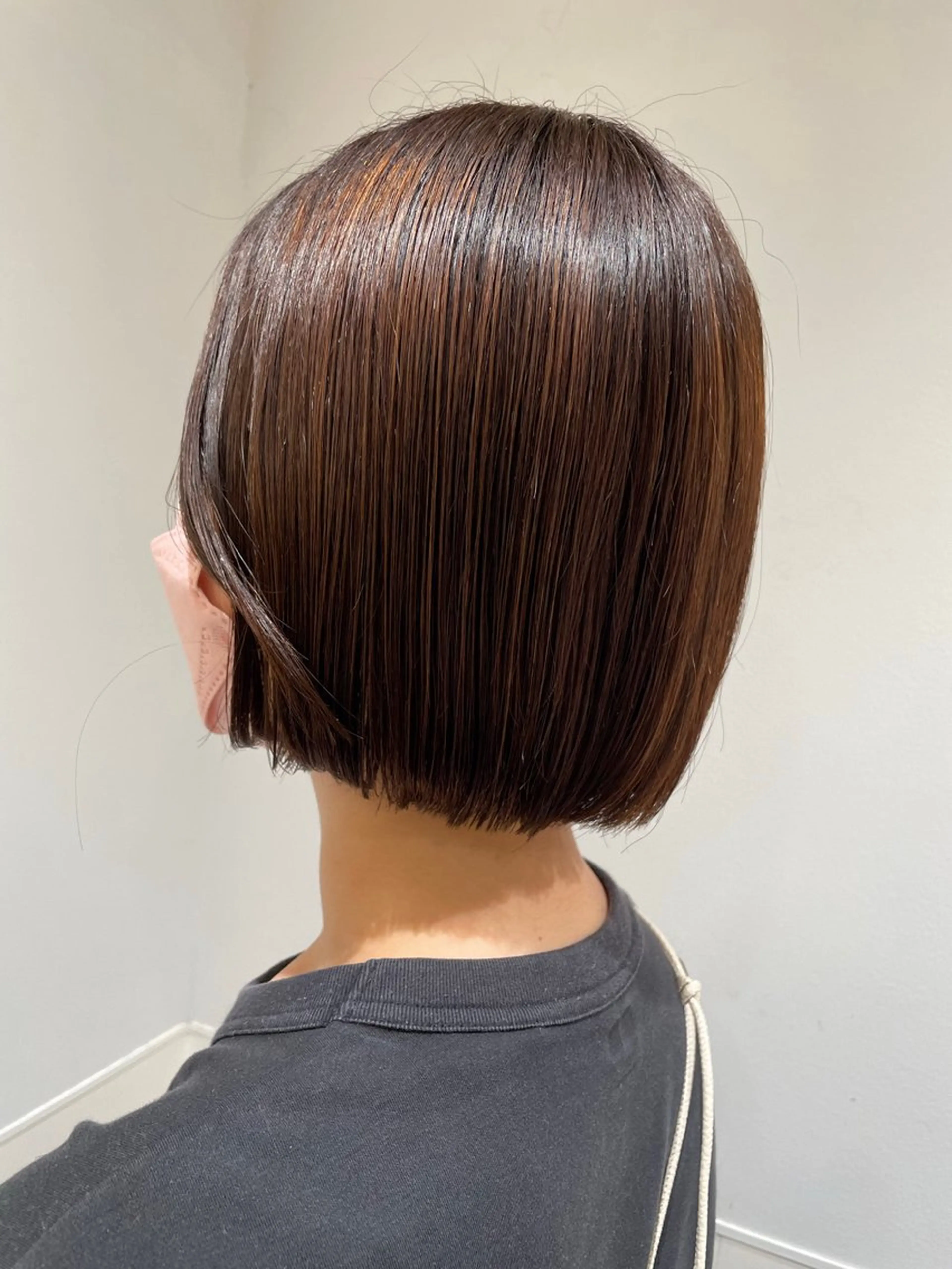 オオダテ　シノミ 大人ショートのヘアスタイル