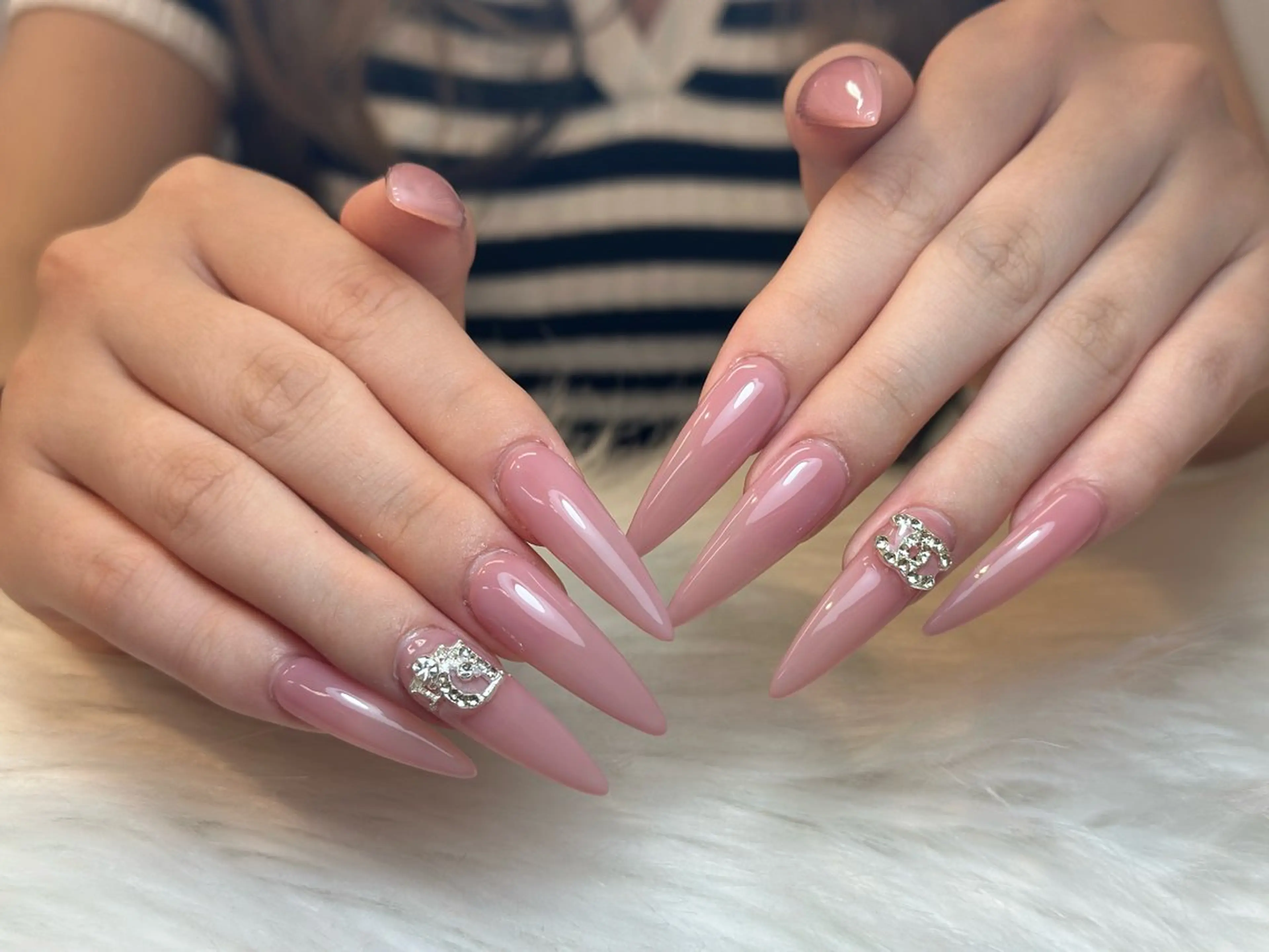 ネイル アートネイル ジェルネイル マグネットネイル ハンドネイル JennNail_ マオのネイルデザイン