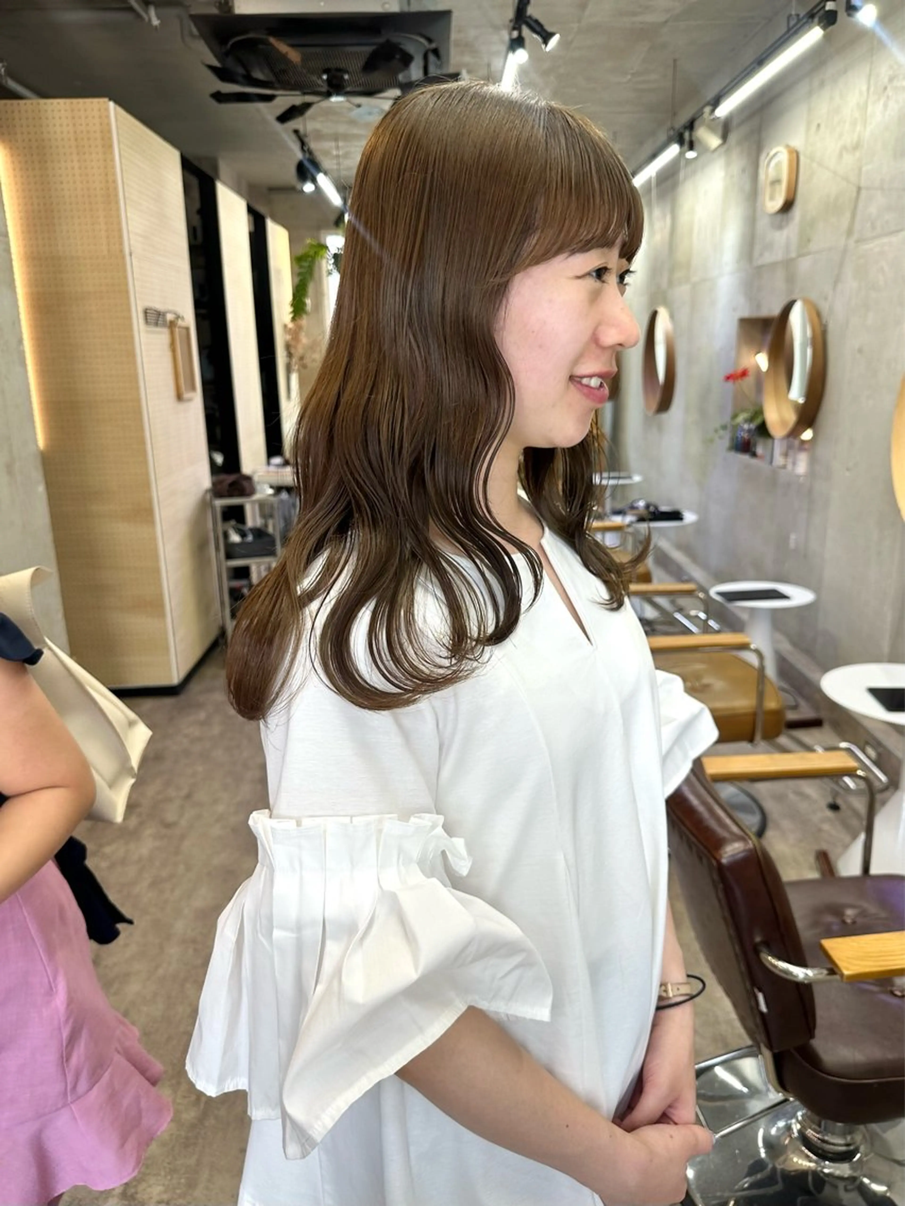 セミロング カラー ベージュカラー 顔まわりレイヤー レイヤーカット カット ヘアカラー トリートメント SALT WATER　恵比寿所属・ボブ／ハイトーン🌟 ／HARUKA🍒のヘアスタイル