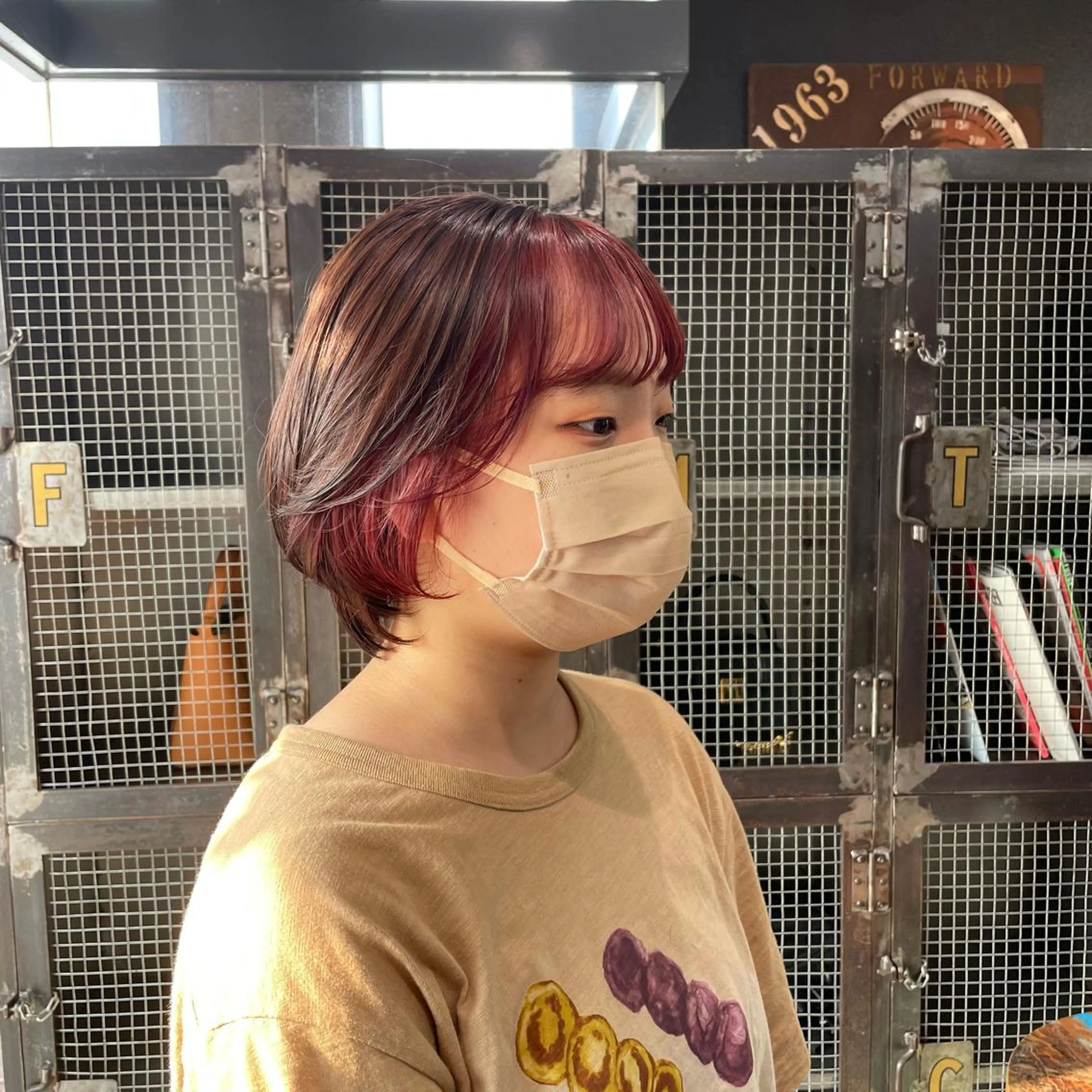 ショート カラー ミストバング ブリーチ ダブルカラー  フェイスフレーミング ブリーチなしカラー BUBBLES所属・山本 琴乃🦭のヘアスタイル