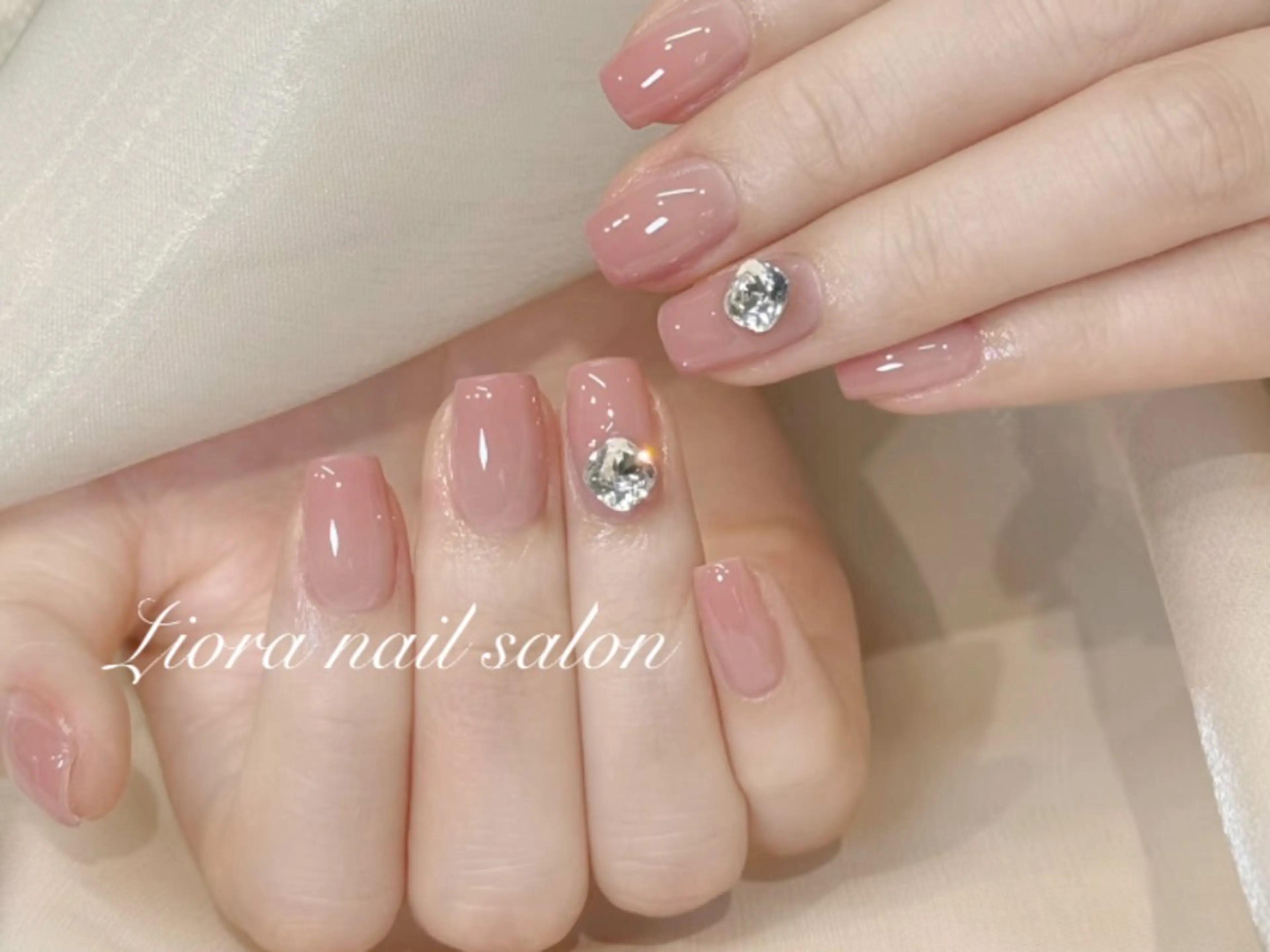 ネイル フレンチネイル ジェルネイル ガーリー グラデーション キラキラネイル ハンドネイル Liora ネイルサロン所属・Liora nail salonのネイルデザイン