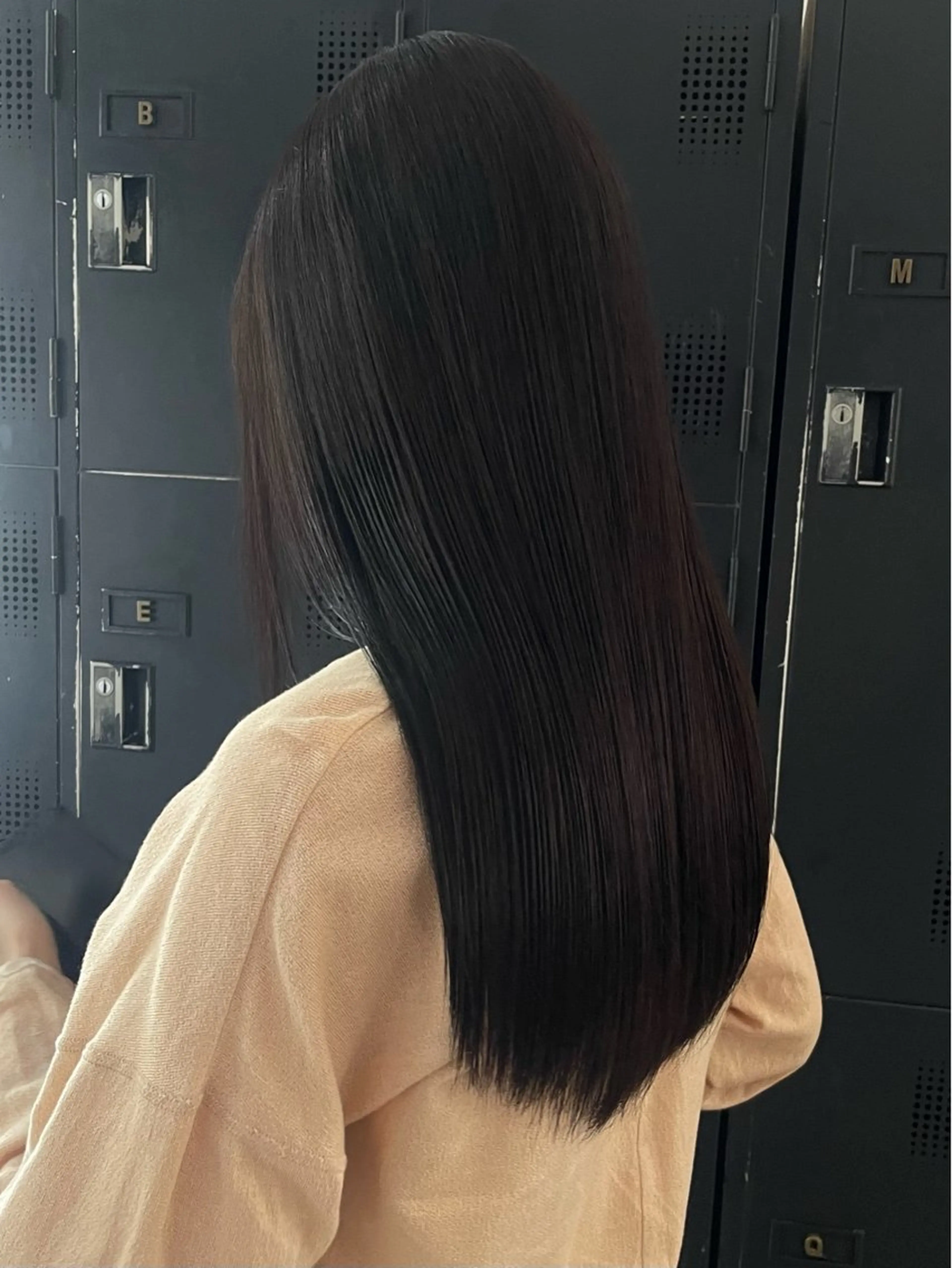 ロング ヘアカラー 前田 海耀のヘアスタイル