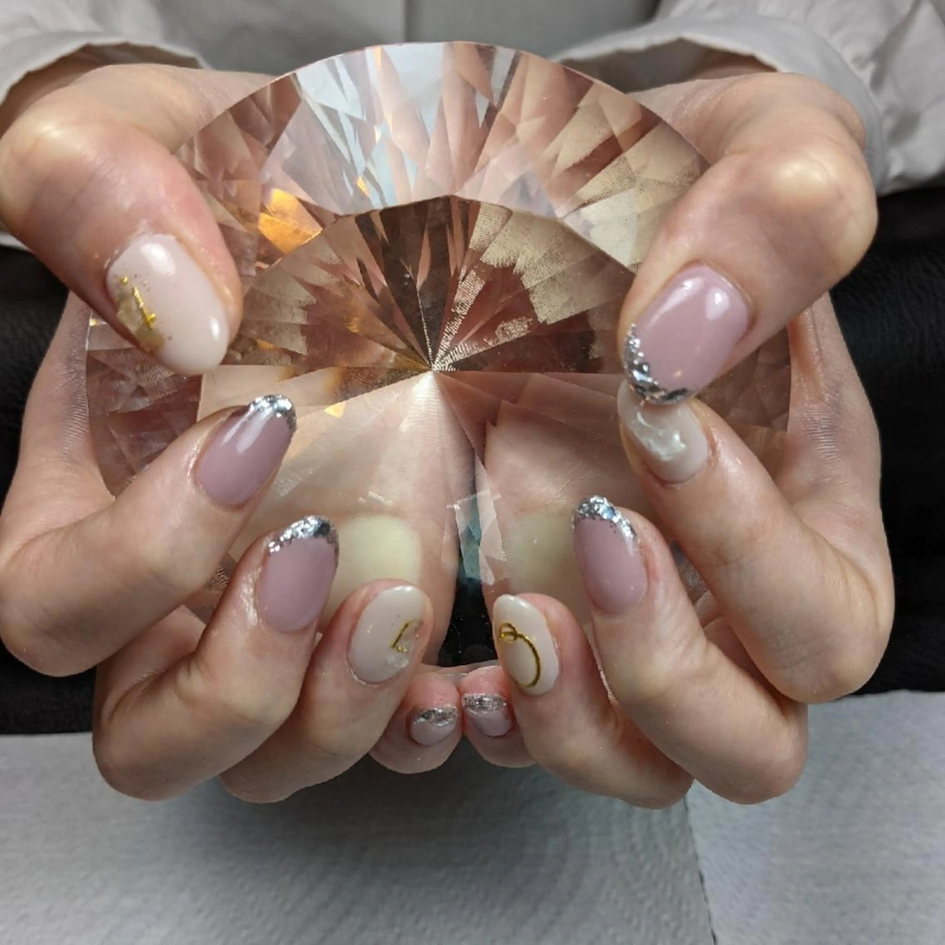 ネイル フレンチネイル ガラスフレンチ ハンドネイル Nail SIRANGANAのネイルデザイン