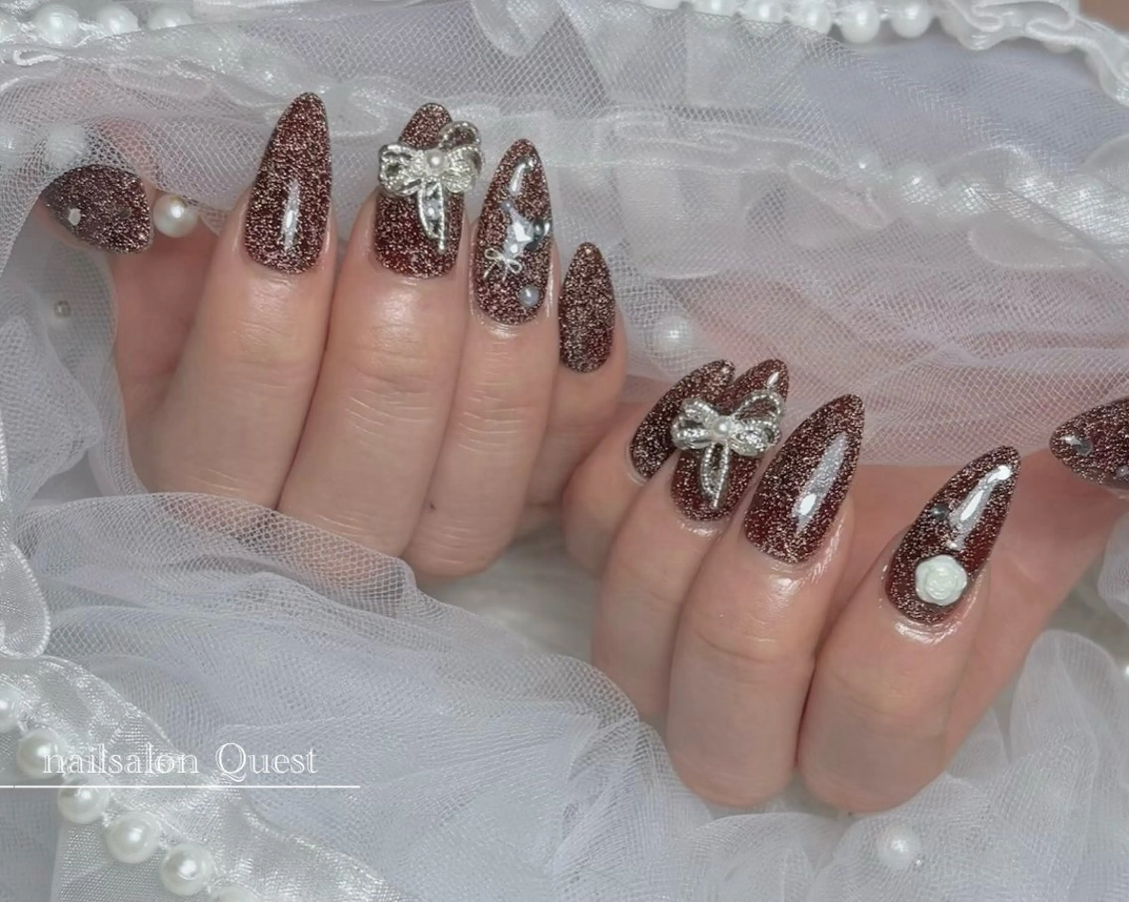 ネイル フラッシュネイル キラキラネイル ワンカラーネイル nailsalon Questのネイルデザイン