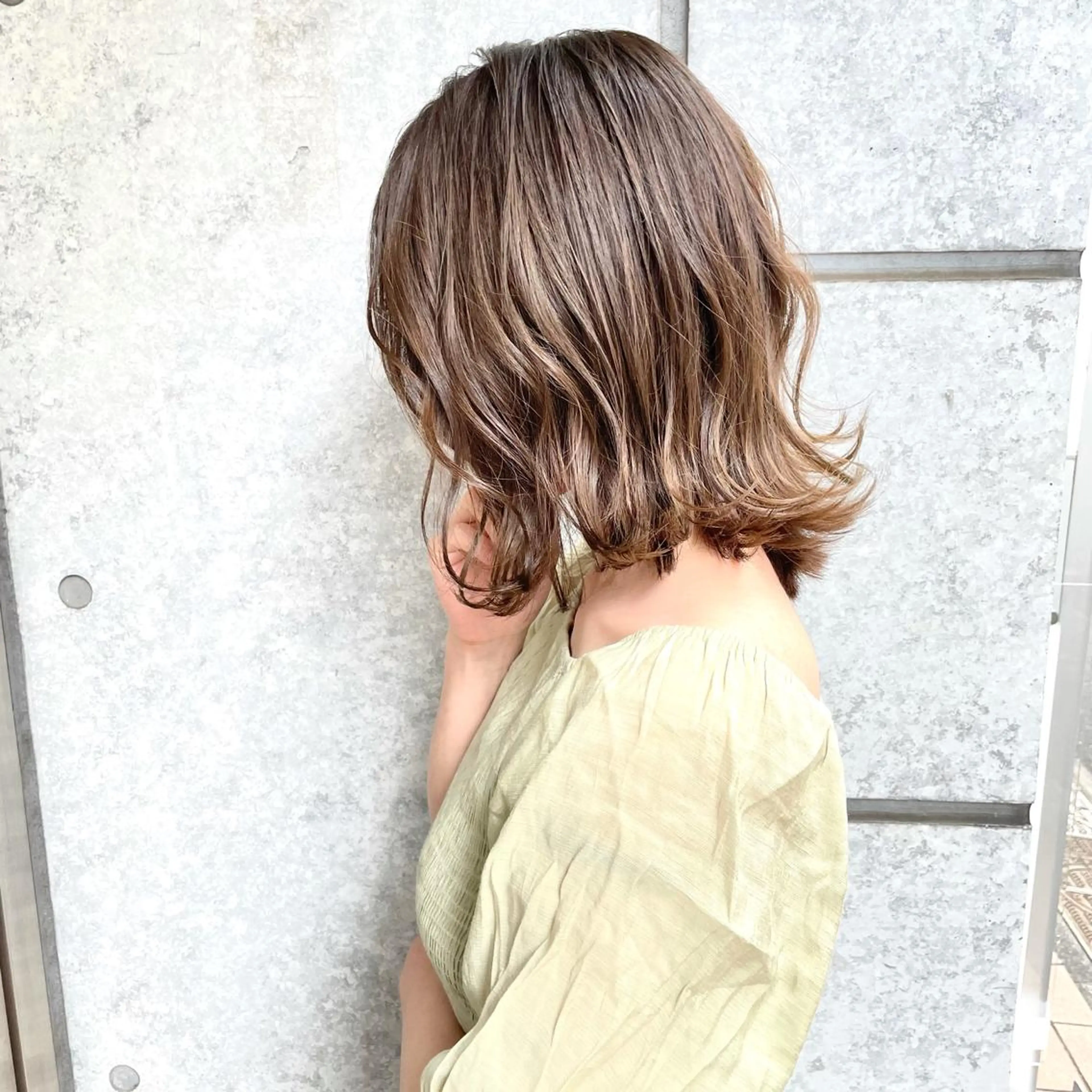 ショート カラー ヘアアレンジ カット ヘアカラー トリートメント MiU所属・韓国×髪質改善×美髪 縮毛矯正×レイヤーのヘアスタイル