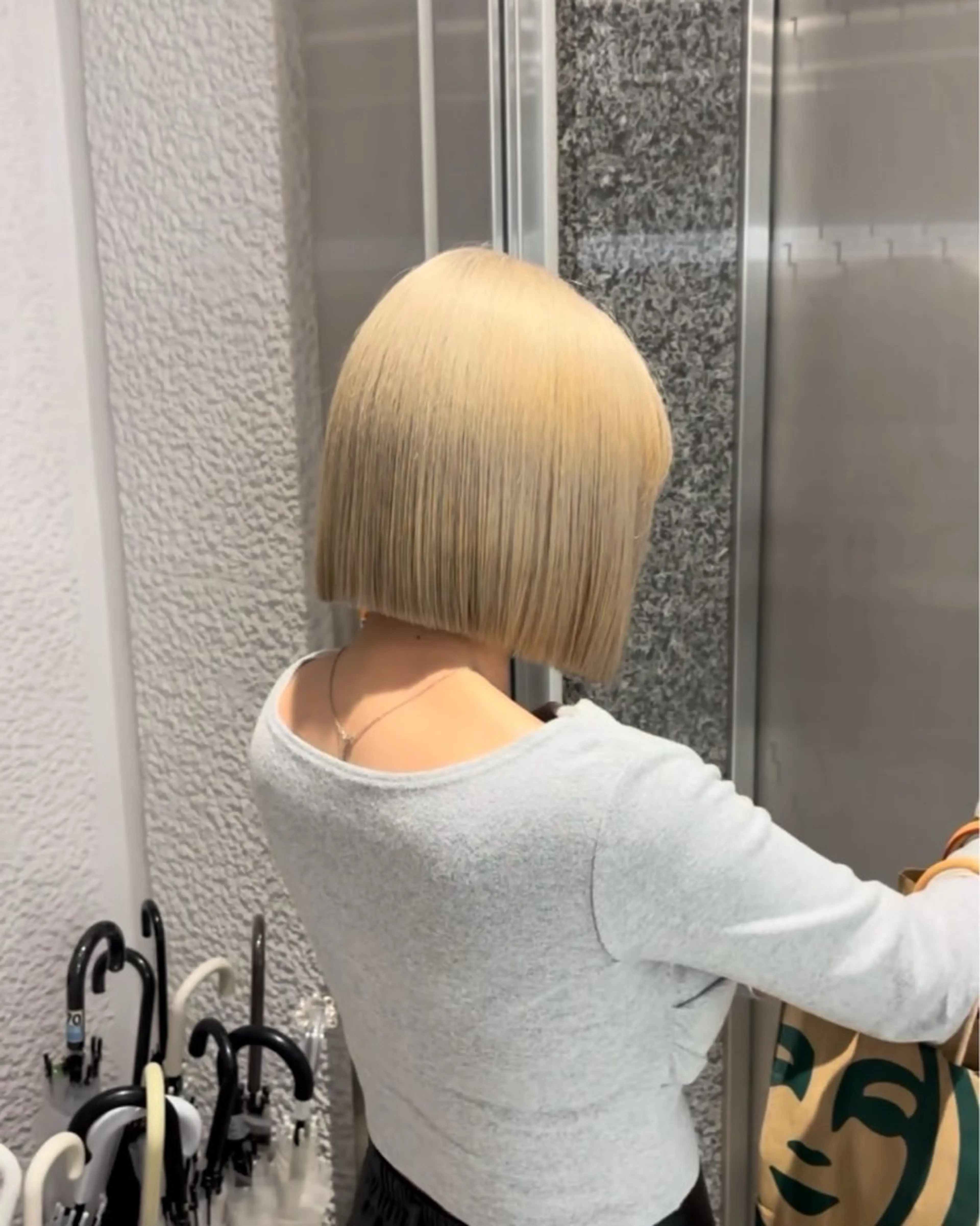 ショート カラー ブリーチ/ハイトーン 💛SAKI‎💛のヘアスタイル