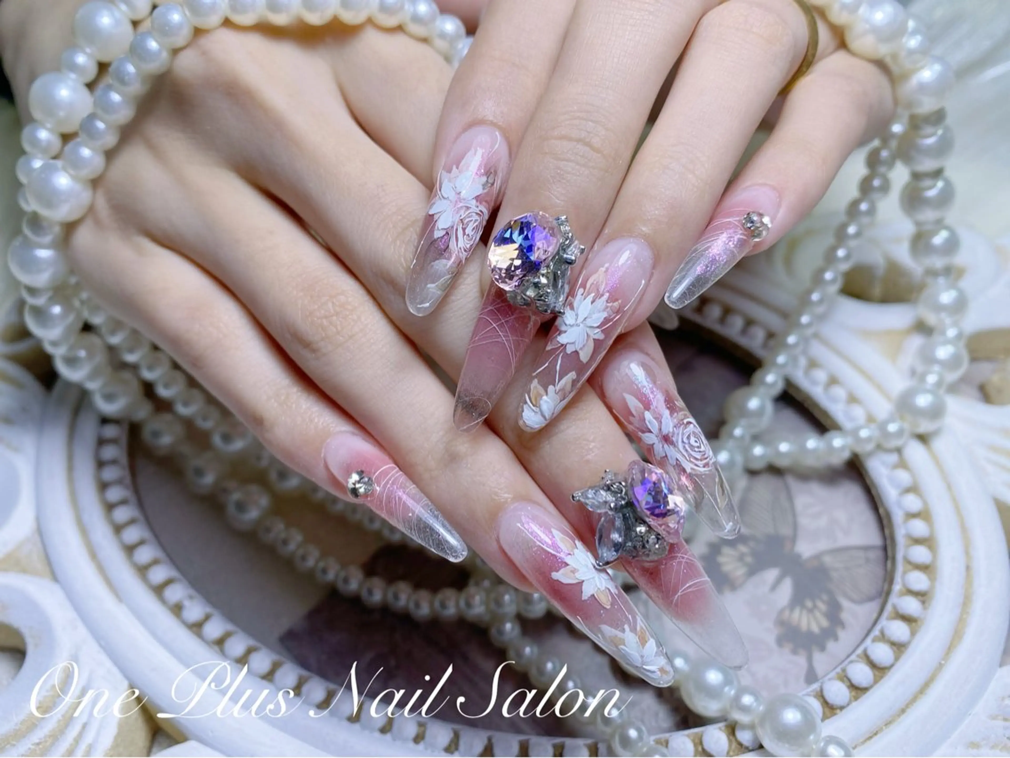 ネイル ハンドネイル One Plus Nail Salonのネイルデザイン