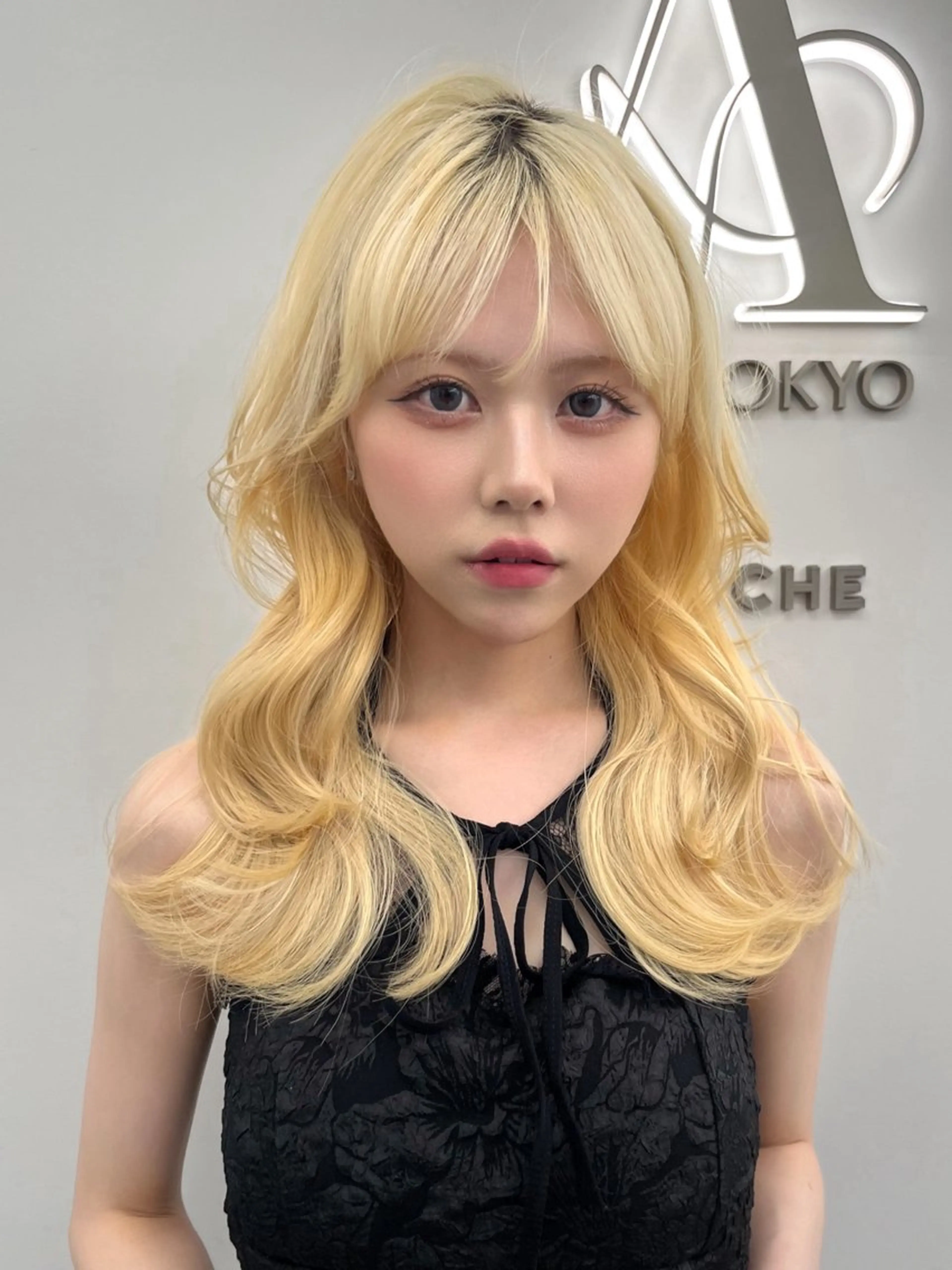 カラー アッシュ ベージュカラー 黒髪 ブリーチ ブルーカラー 透明感カラー/ 韓国ヘアkanatoのヘアスタイル