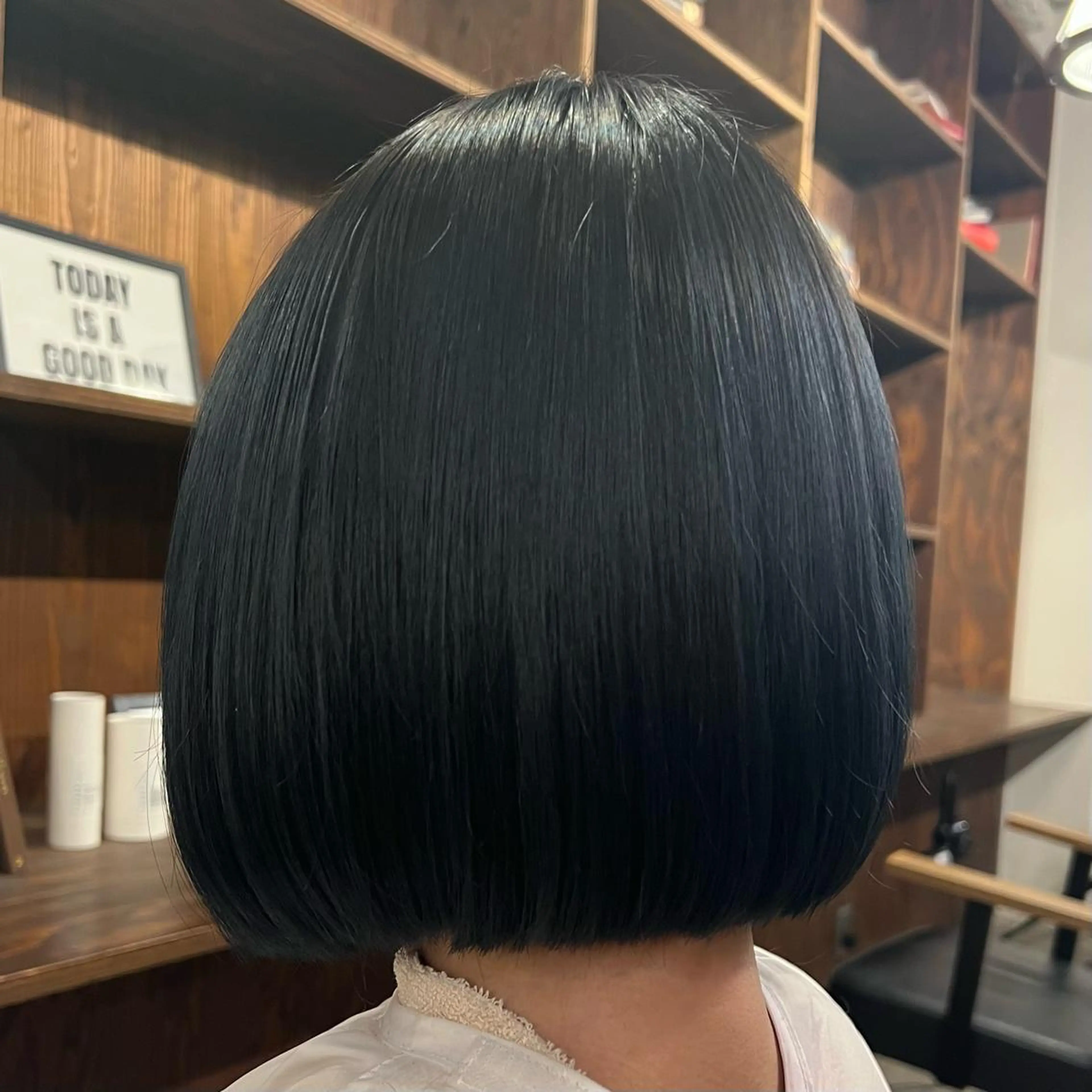 ミディアム Rino kanayama所属・Rino 金山 ／ 宮澤 萌のヘアスタイル