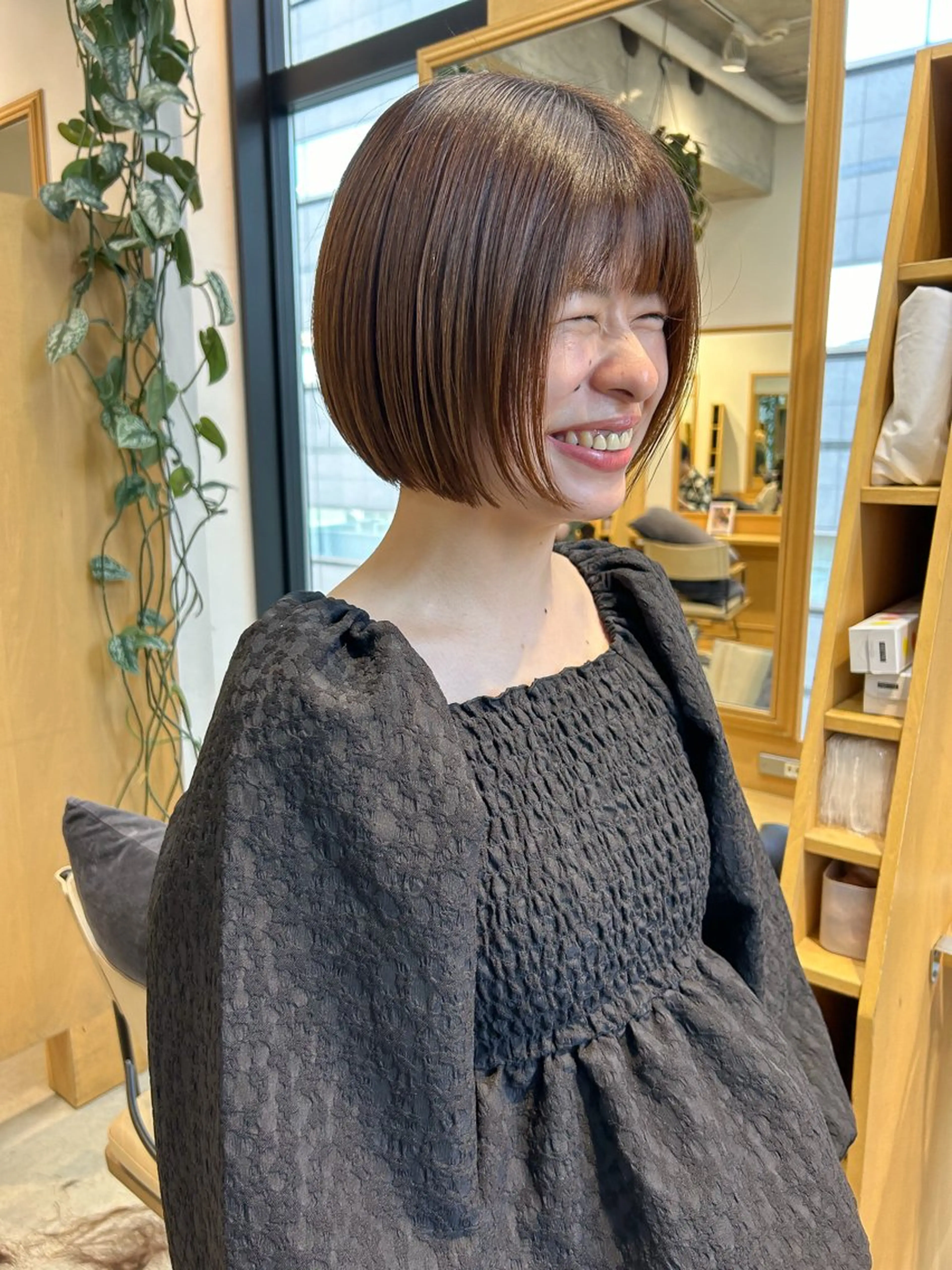 ショート カラー カット ヘアカラー トリートメント 石上 沙也香のヘアスタイル