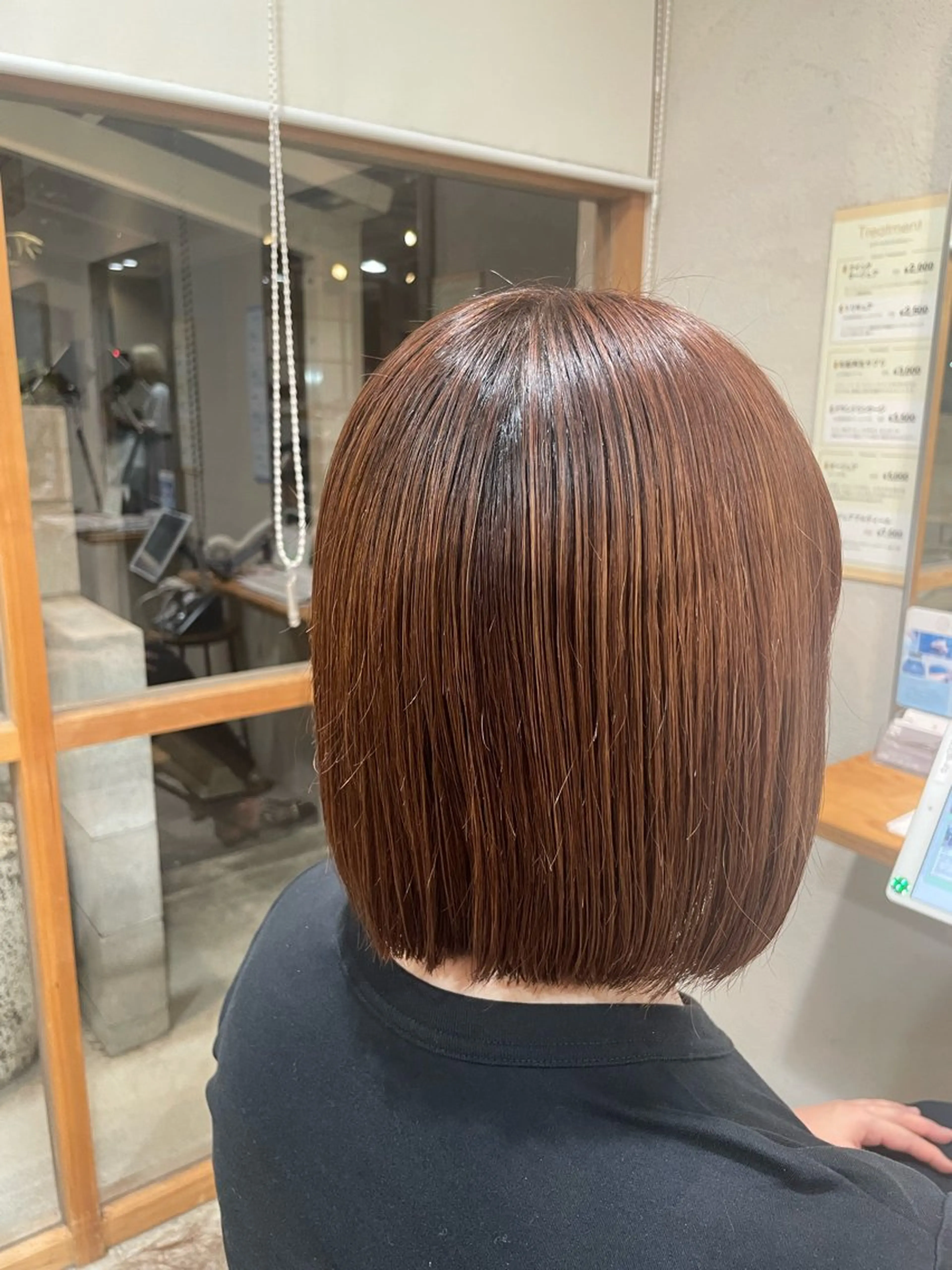 ミディアム 切りっぱなしボブ ボブ カット 笹川 桃歌のヘアスタイル