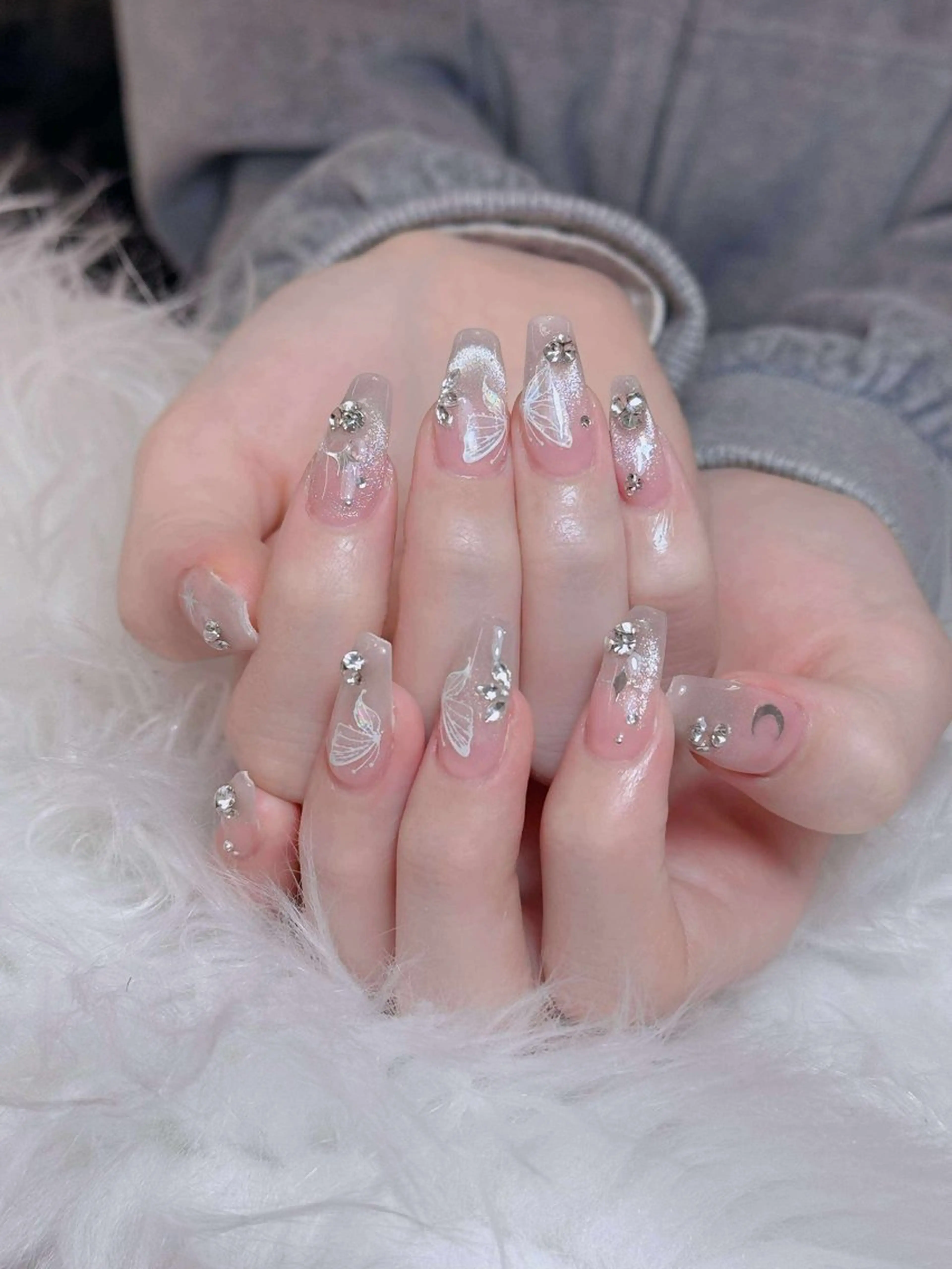 ネイル オーロラネイル チークネイル フットネイル フレンチネイル 韓国ネイル ハンドネイル Lumi Nail 新大久保3‘のネイルデザイン