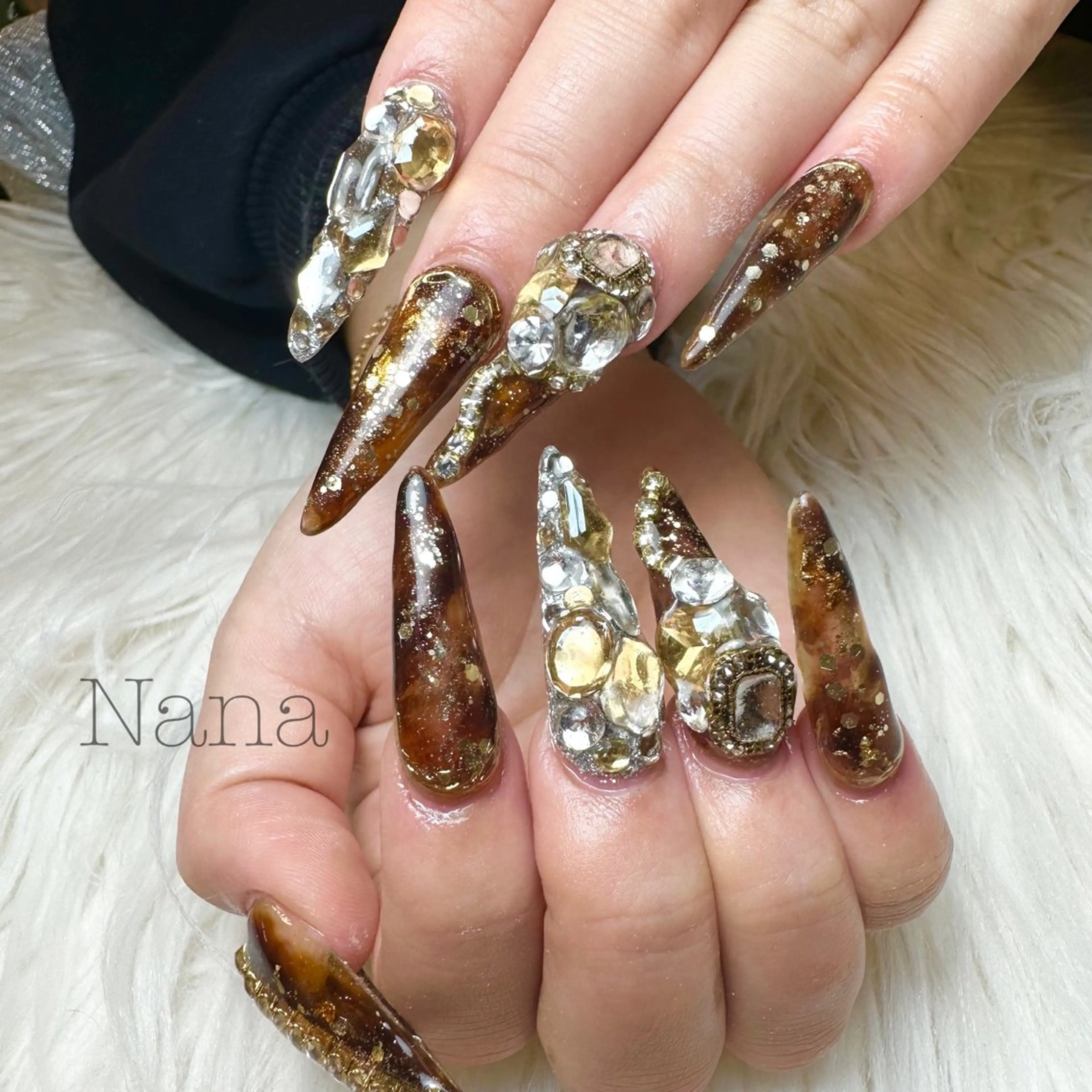 ネイル ハンドネイル FAUSTO所属・Nailist 💟NANAのネイルデザイン