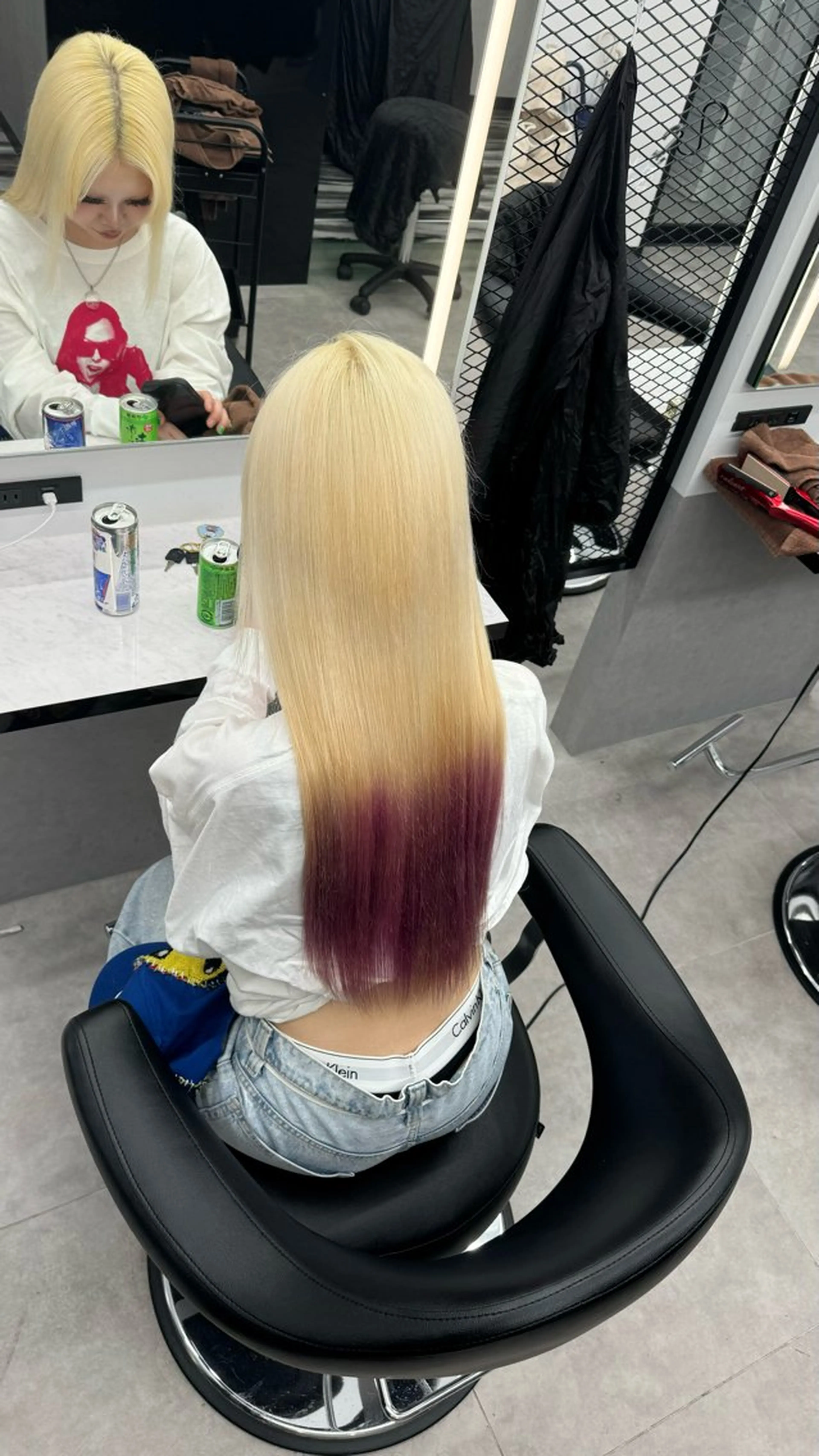 ロング ZYNX所属・MAHIRO/複雑 履歴/ハイトーンのヘアスタイル