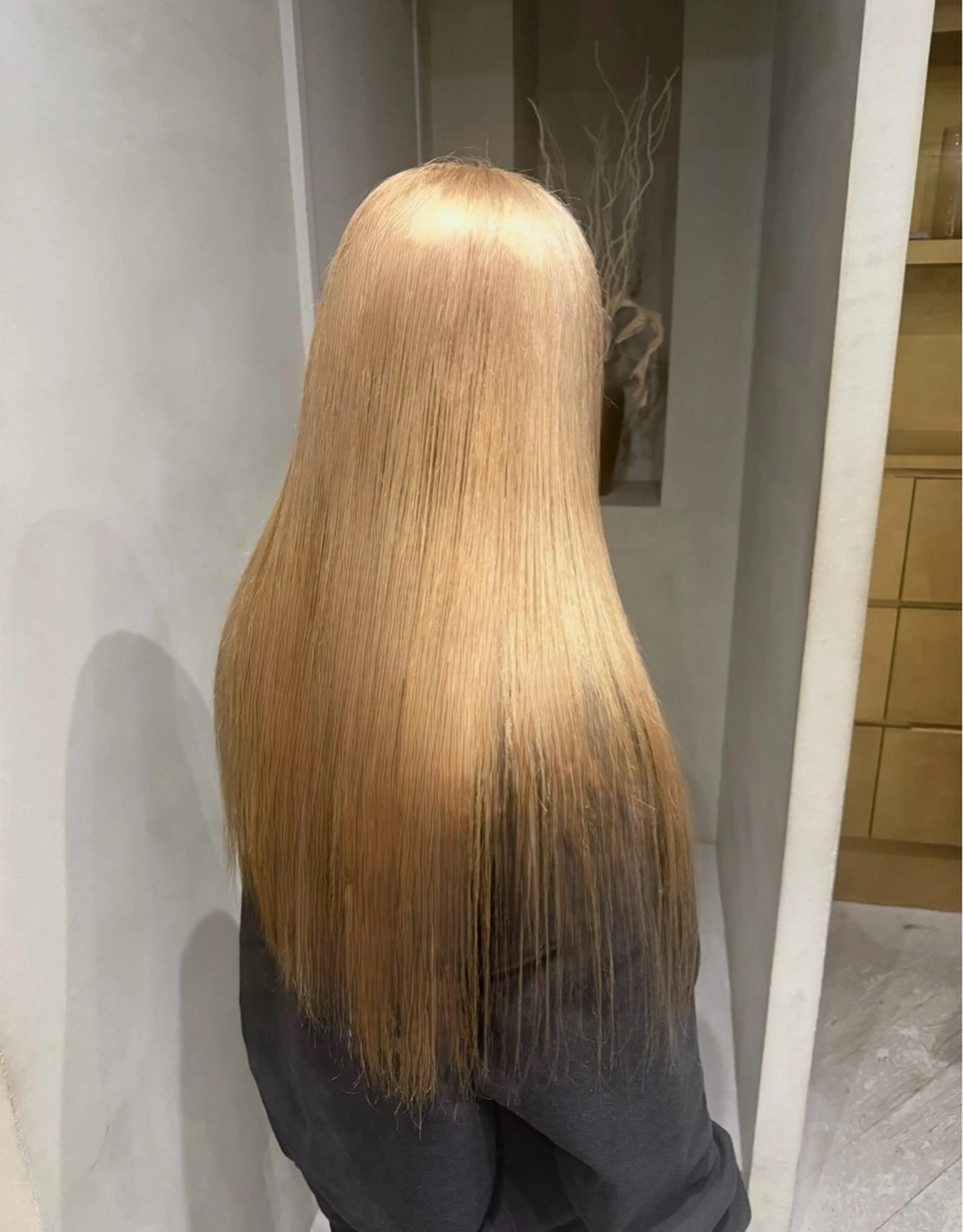 11月19日(水)限定!!16:00〜リタッチブリーチ+カラー(テストモデル)の写真