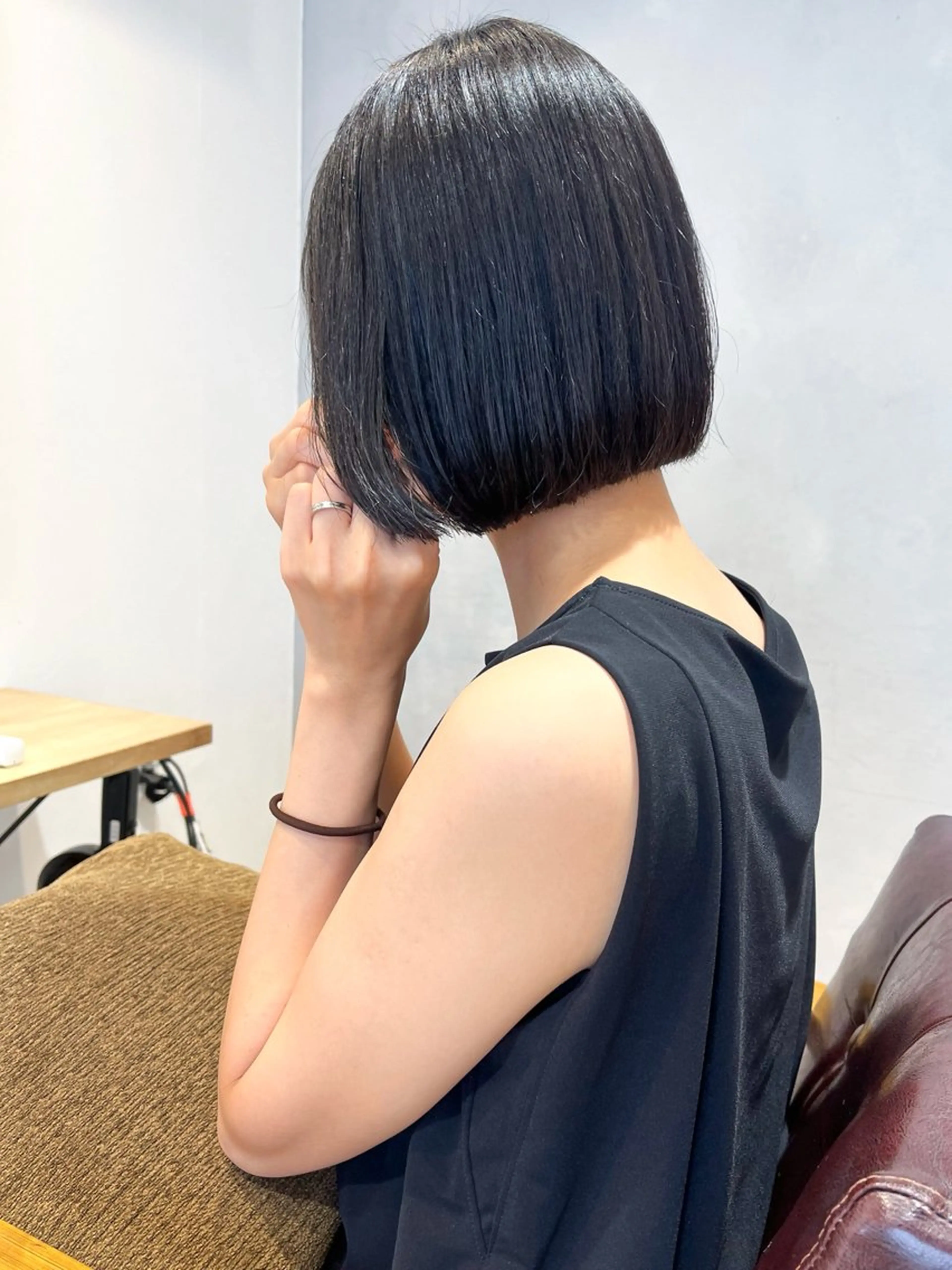 ショート カラー カット 縮毛矯正 切りっぱなしボブ 艶カラー🌷江梨🍎のヘアスタイル