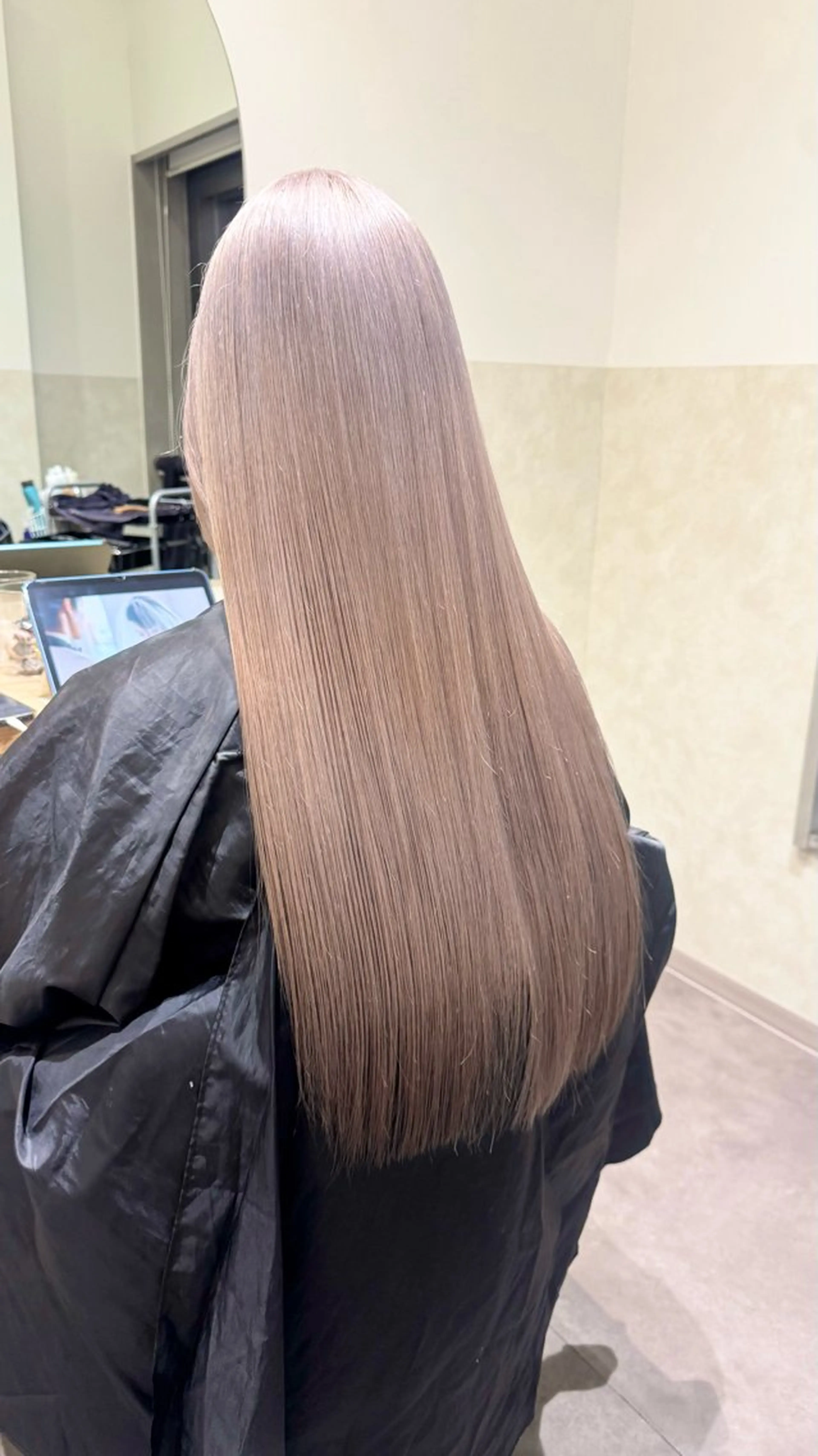 ロング カラー SALOWIN札幌大通り所属・札幌ハイトーン/ ブリーチカラー/ドイのヘアスタイル
