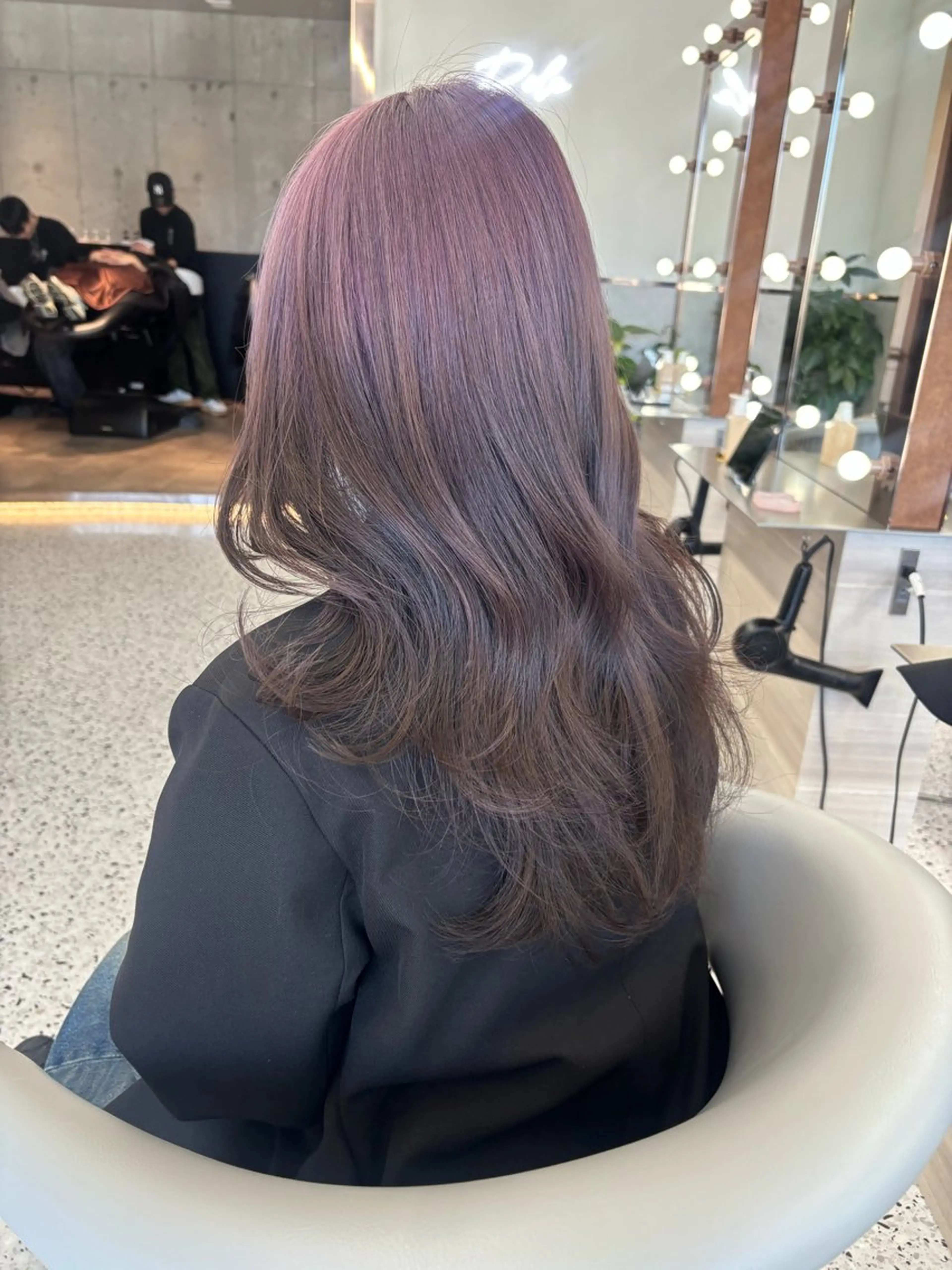 ミディアム ヘアカラー rina／ベージュ ワンホン/韓国ヘアのヘアスタイル