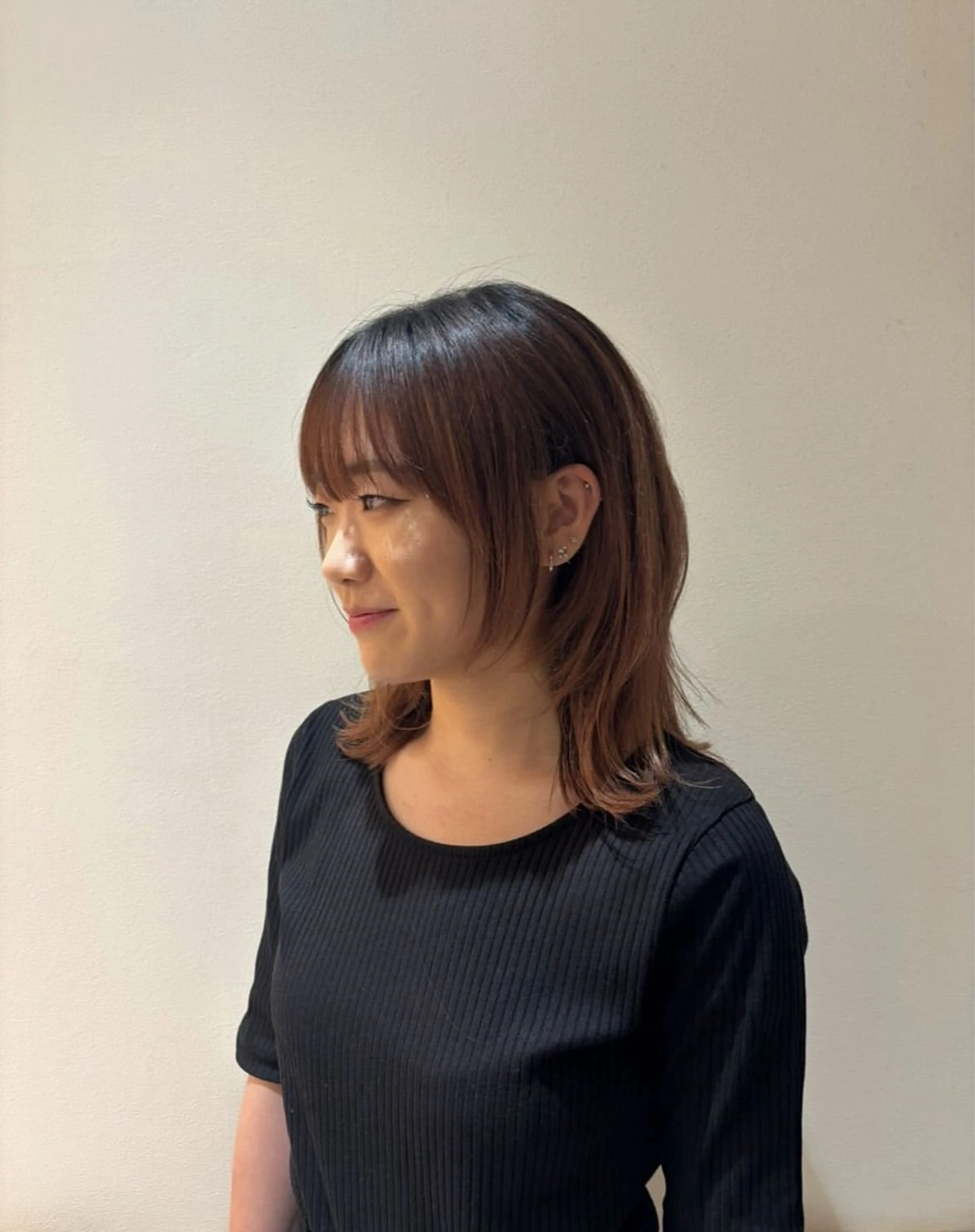 ミディアム ウルフカット REKO美容室北大路店所属・反田 櫻子のマツエク・マツパデザイン