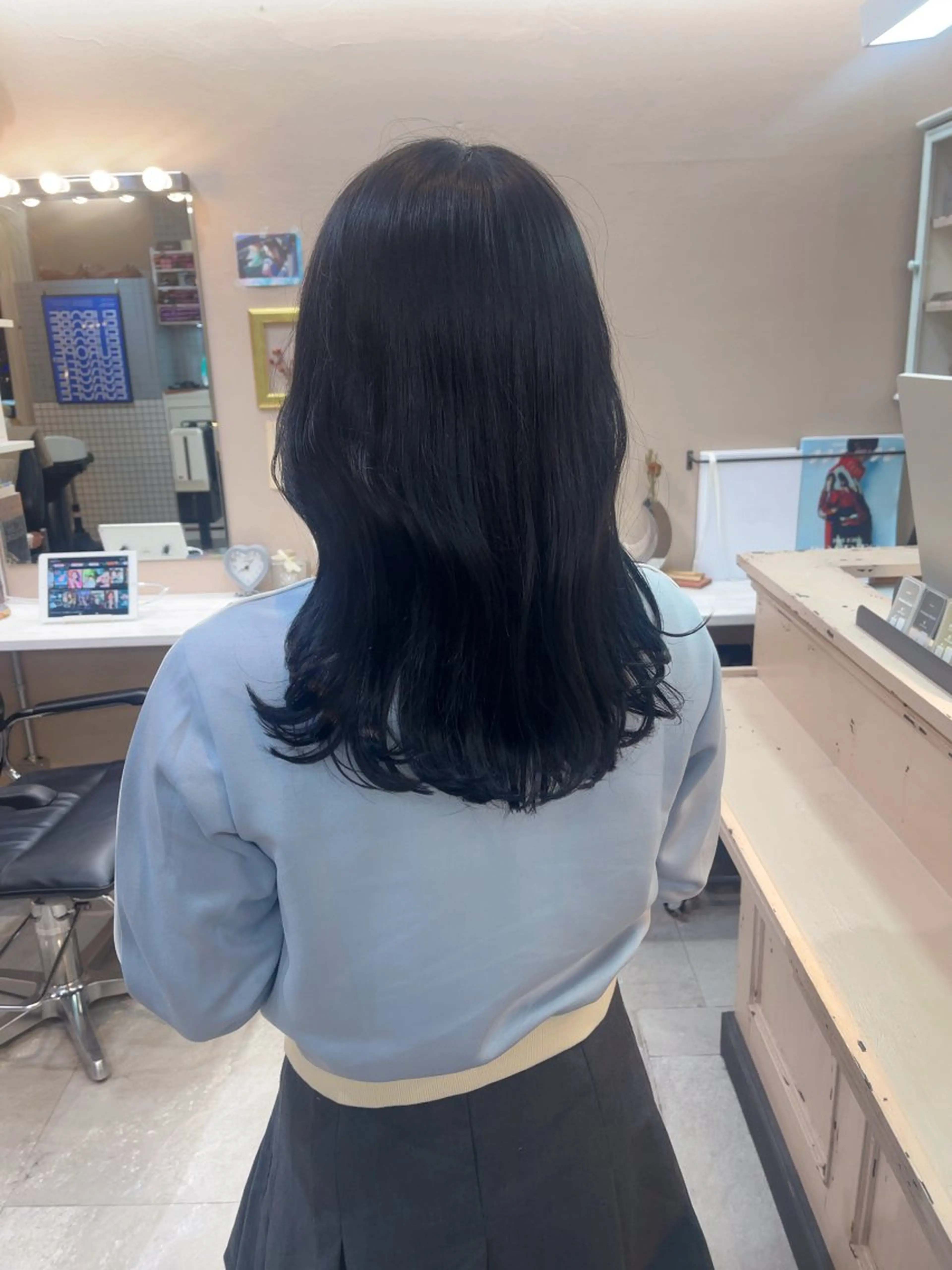 ミディアム カラー カット ヘアカラー トリートメント MIES amane(アマネ)のヘアスタイル