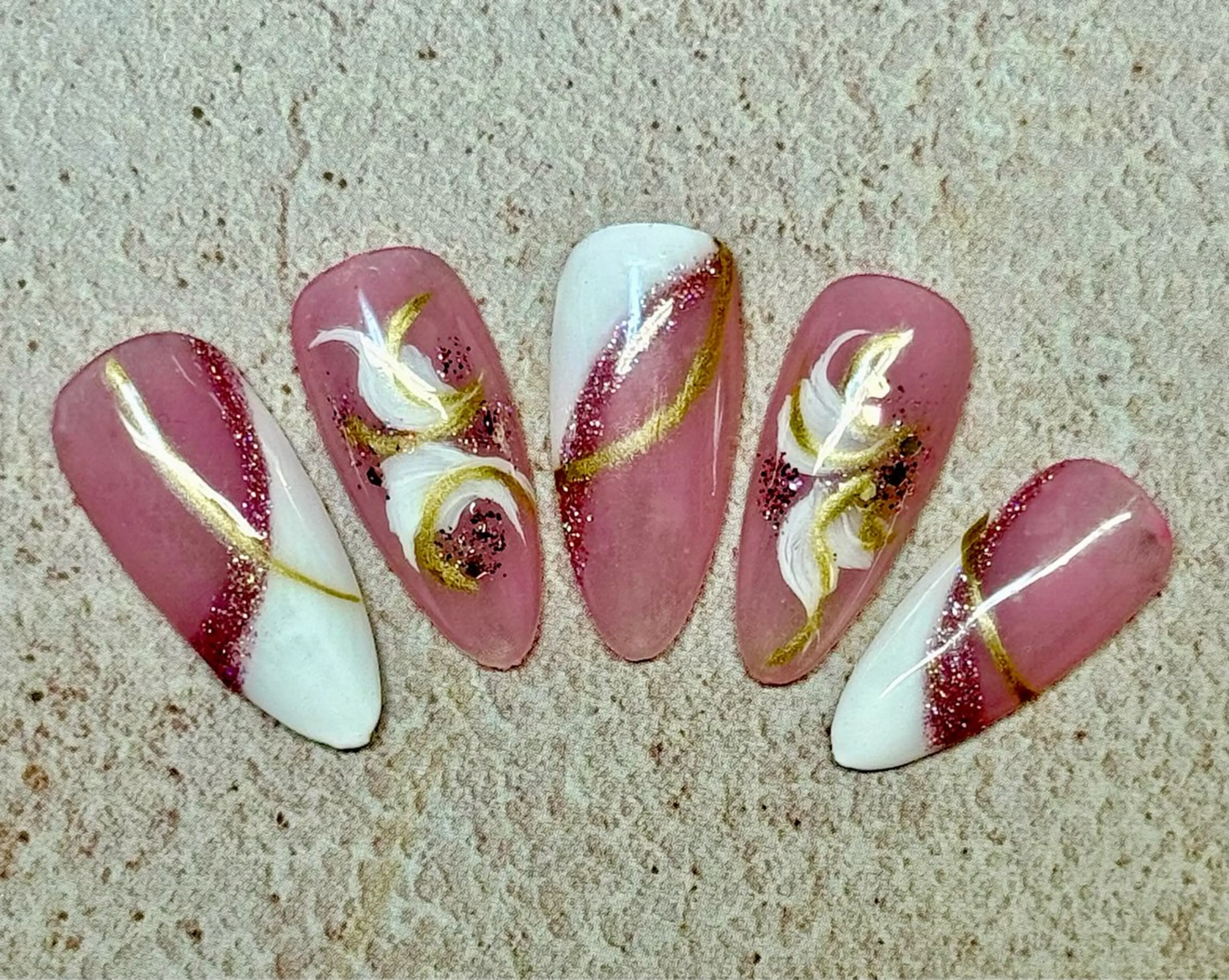 ネイル アートネイル チークネイル フレンチネイル 氷ネイル・うるうるネイル キラキラネイル M.N_ nailのネイルデザイン