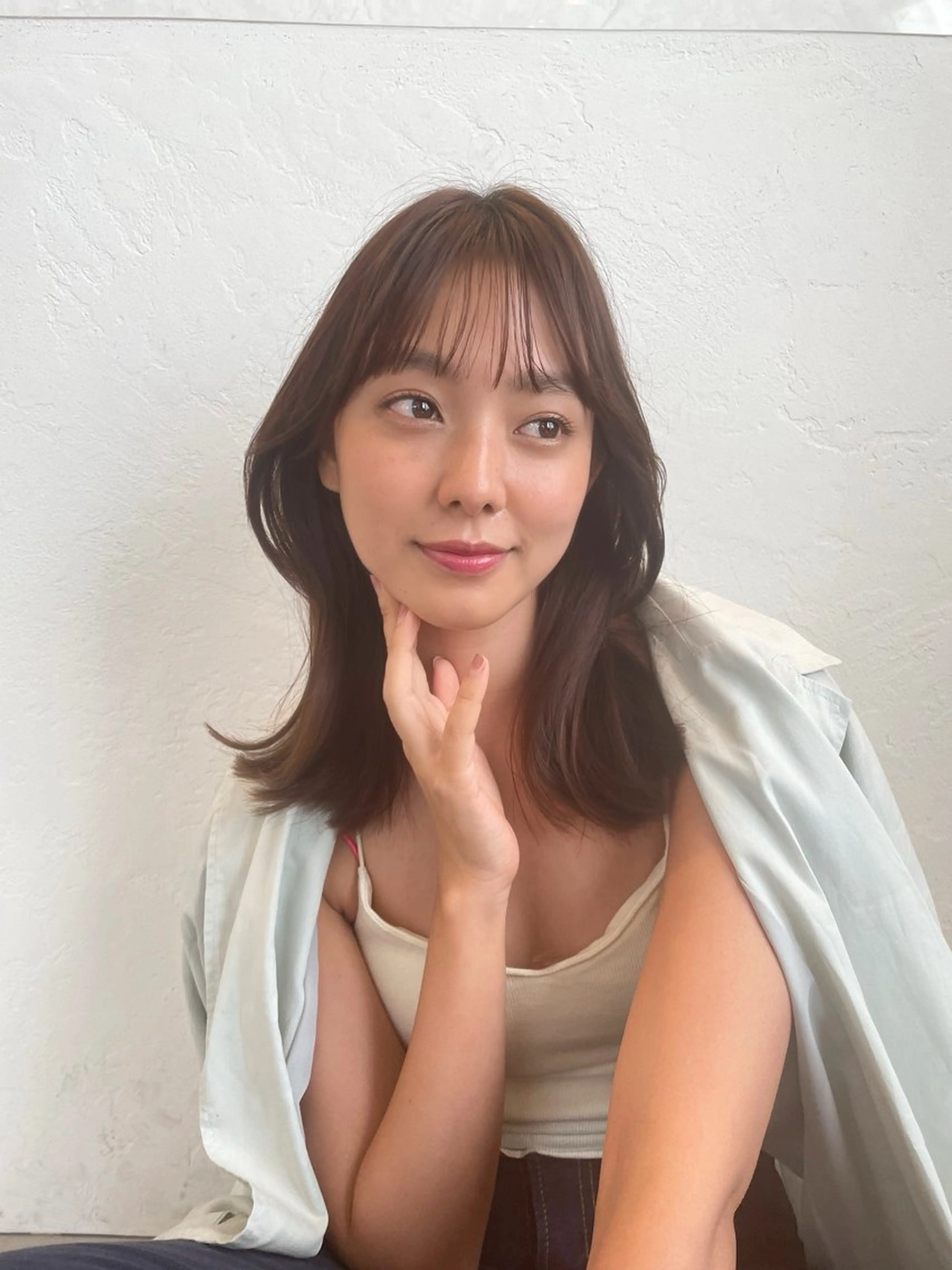 ミディアム カラー グレージュ くびれヘア カット ヘアカラー トリートメント レイヤーカット🎀 kanaのヘアスタイル