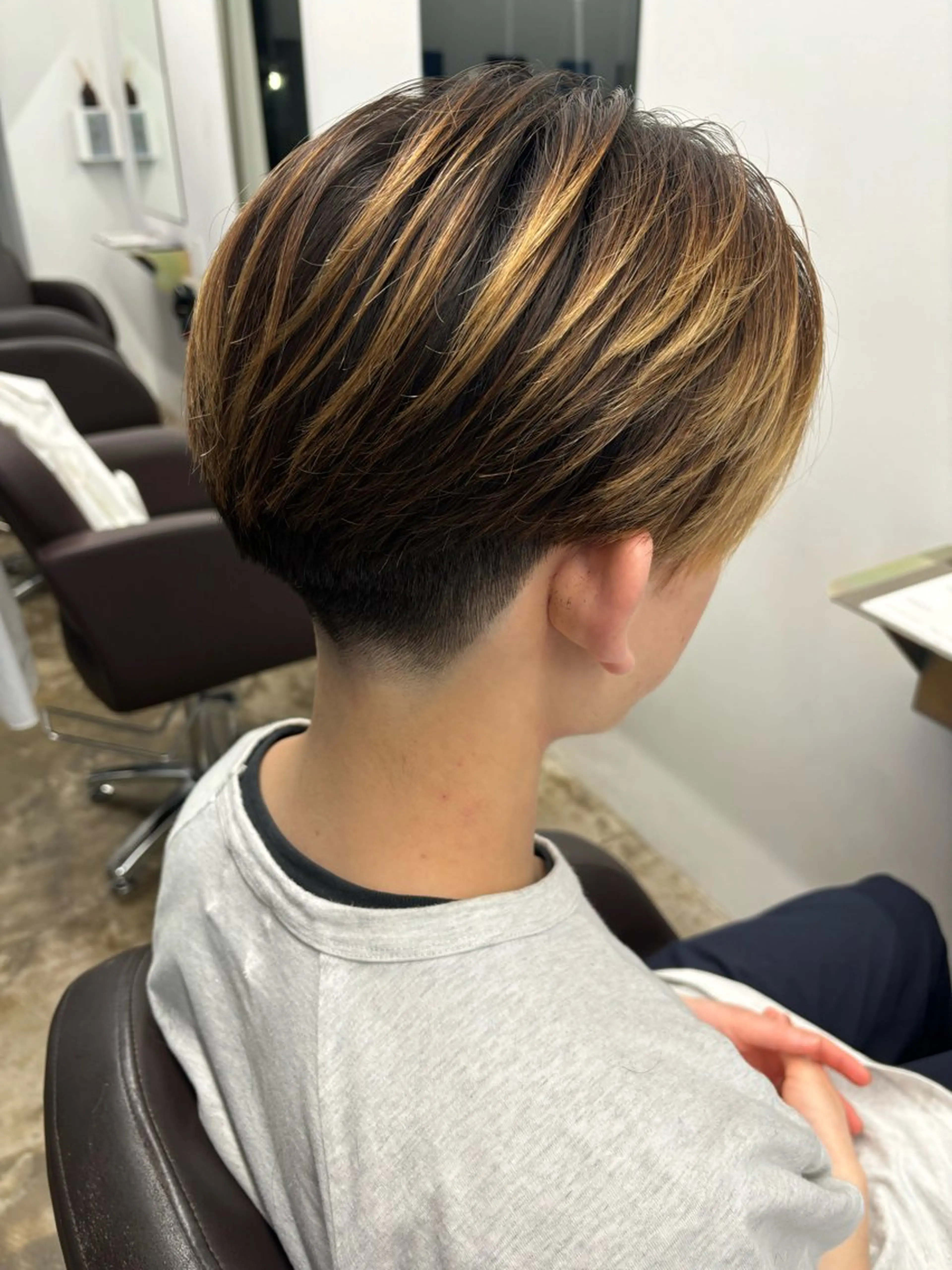 ミディアム UNSER prod by THE DAY所属・人見 風斗のヘアスタイル