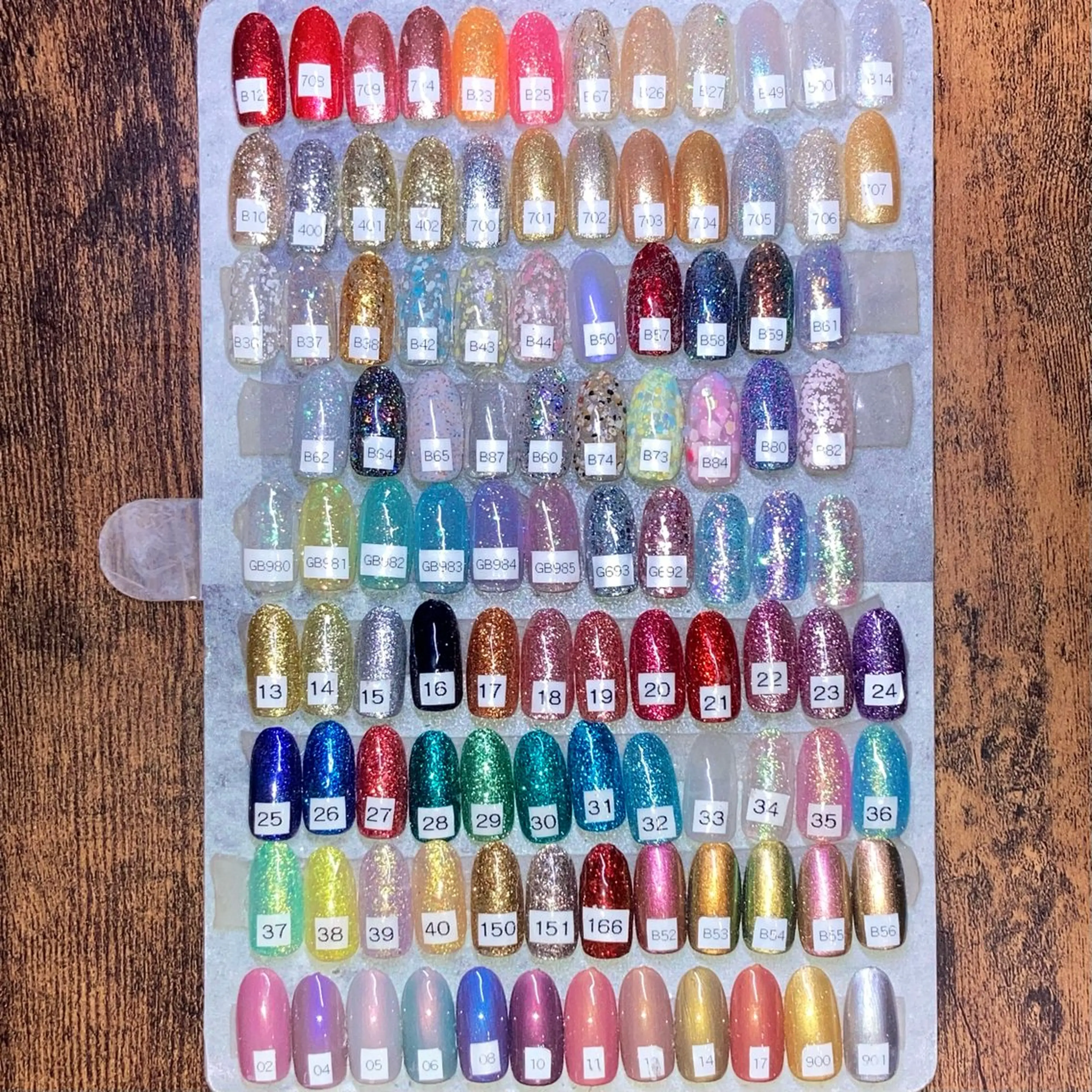 ネイル CHOUETTE MAHIRUのネイルデザイン