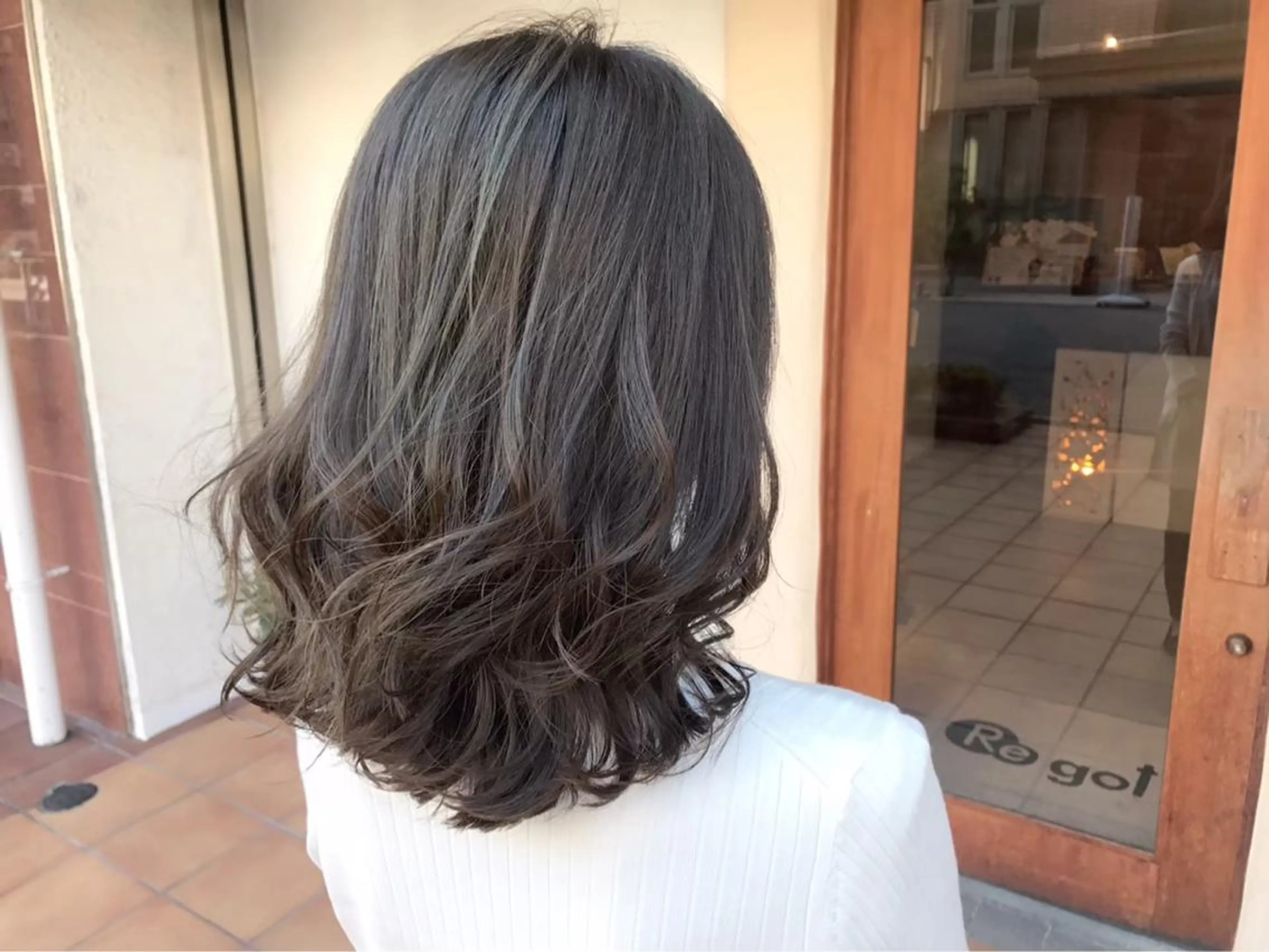ミディアム カラー カット ヘアカラー トリートメント 中津/柔らかカラー/ ナガオ　イズミのヘアスタイル