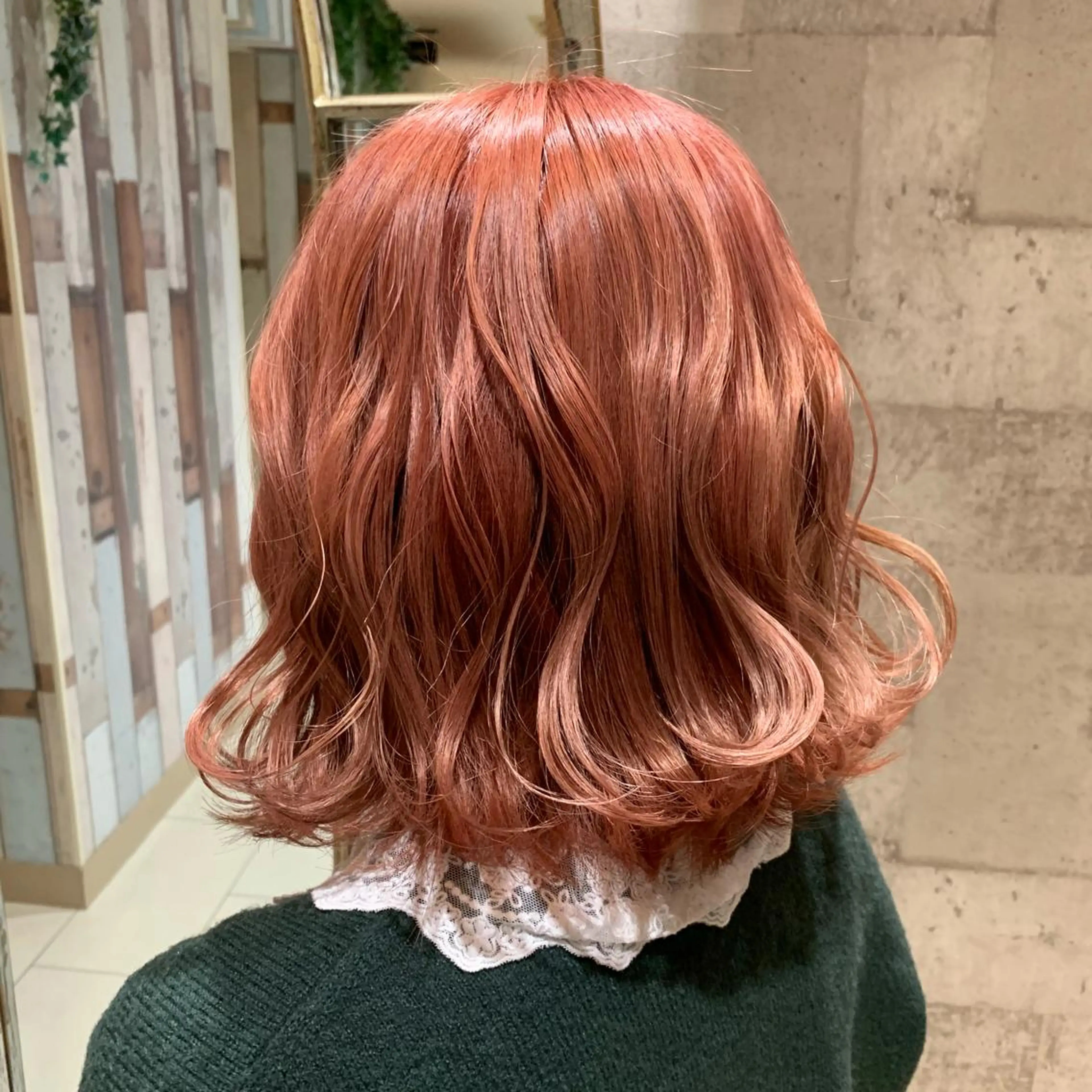 ショート カラー ベージュカラー ピンクカラー ピンクベージュ ヘアカラー 守屋 颯太のヘアスタイル