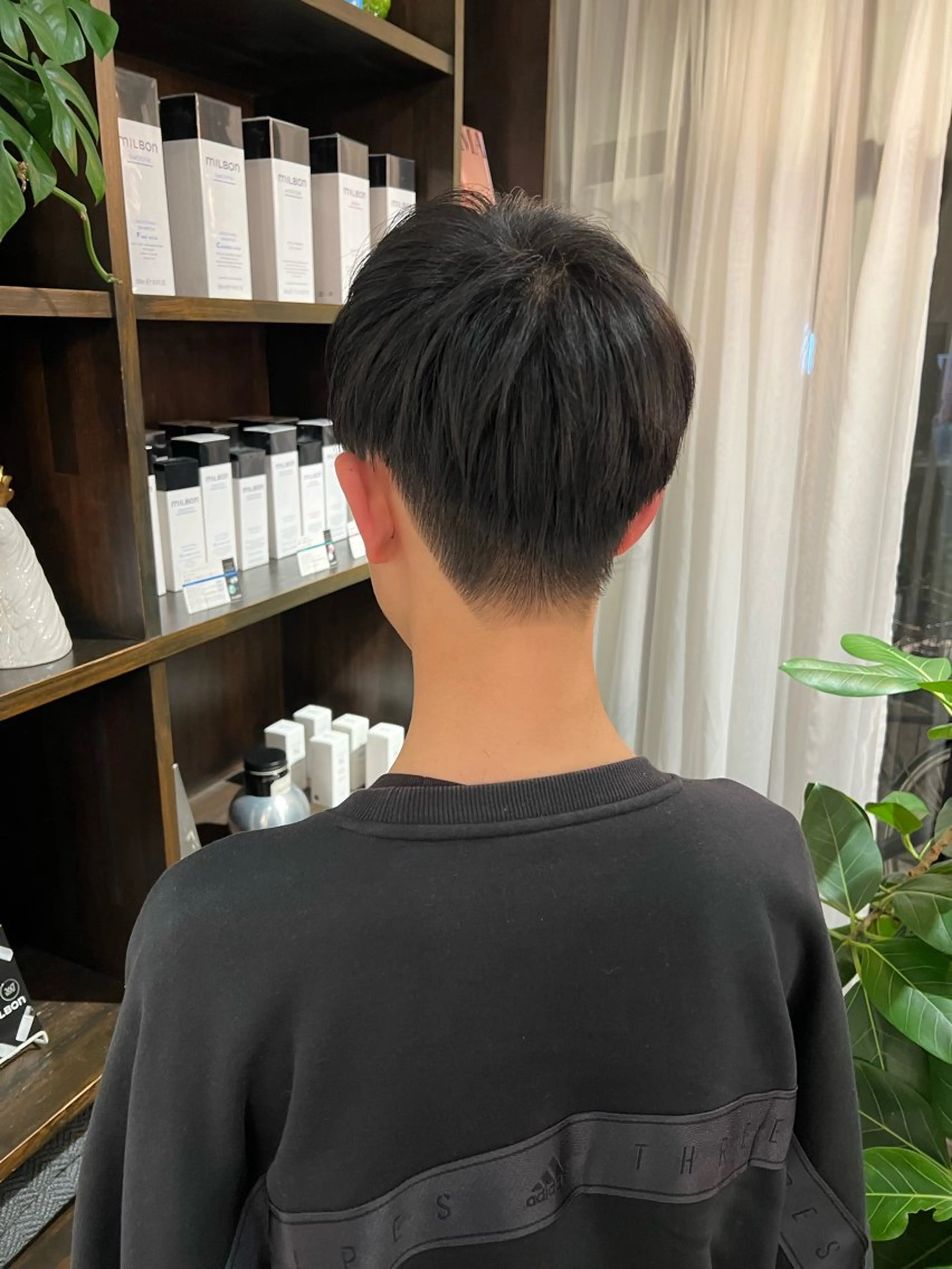 ショート デザインカット 加藤園のヘアスタイル