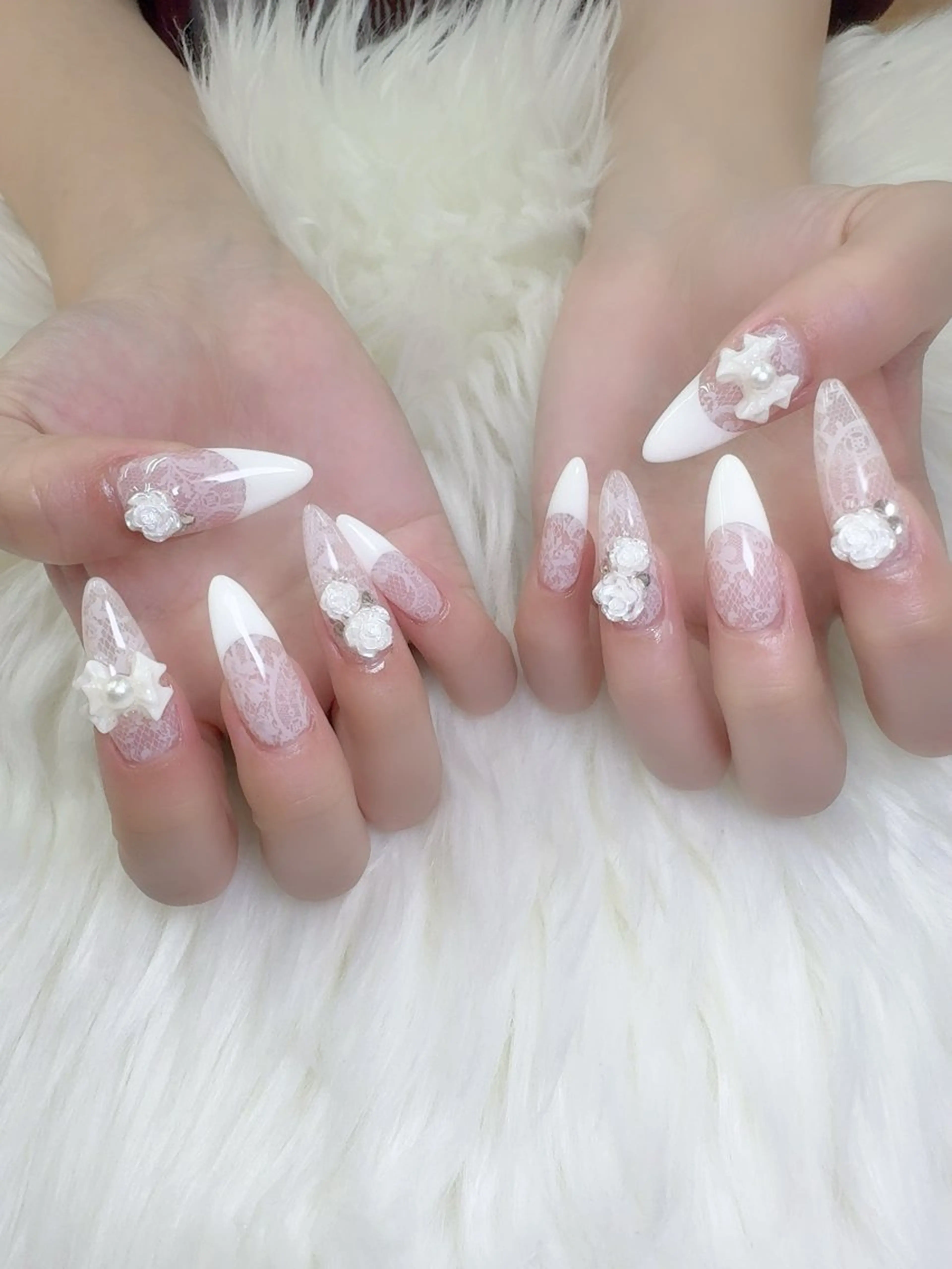 ネイル フレンチネイル グラデーション キラキラネイル 韓国ネイル マグネットネイル ハンドネイル Mlan Nailのネイルデザイン