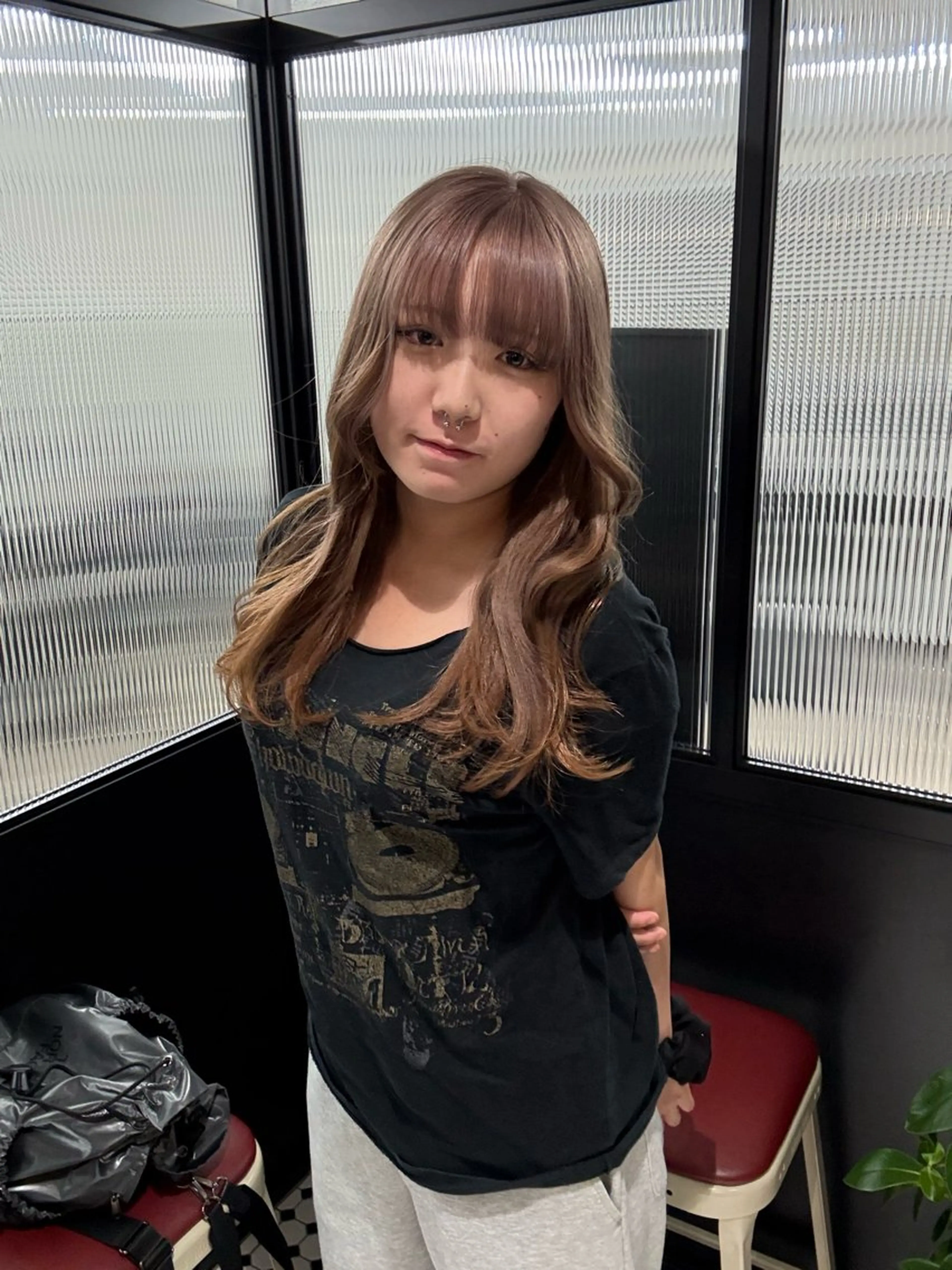 ロング カラー ヘアカラー トリートメント 韓国ヘア暗髪 ダブルカラーメンズ可のヘアスタイル