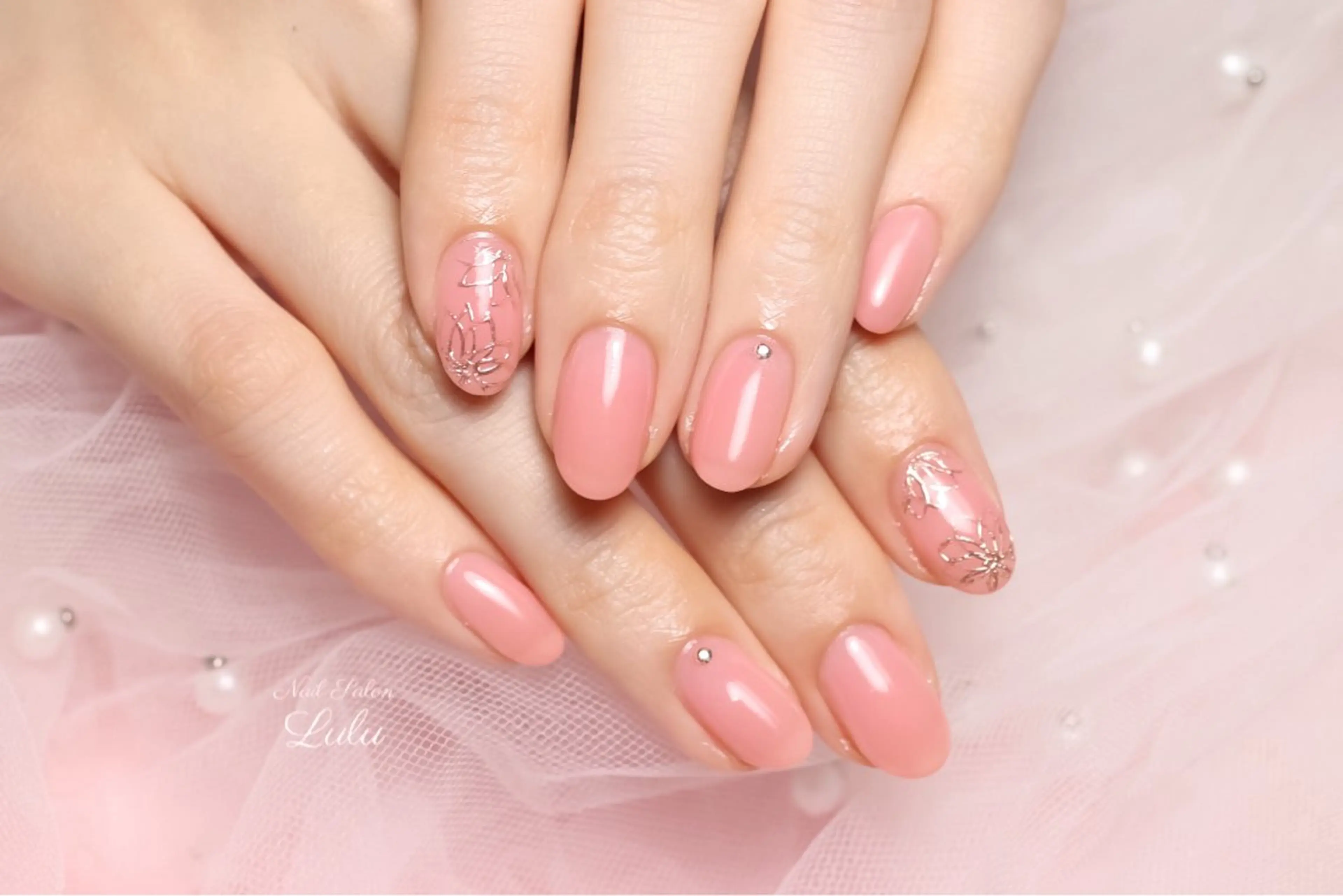 ネイル フットネイル Lulu nail salon 南堀江店所属・西村 あやかのネイルデザイン