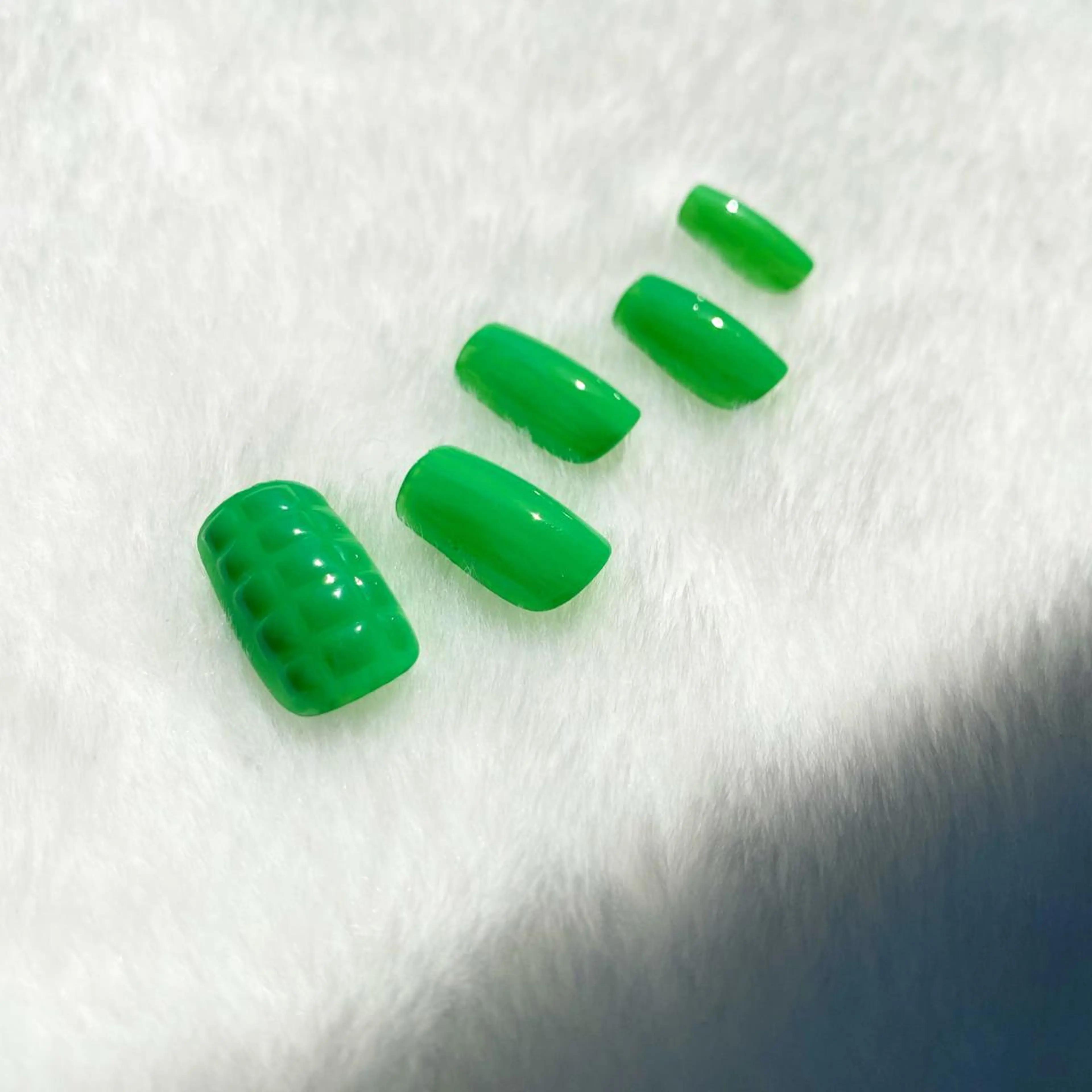 ネイル Laki nailのネイルデザイン