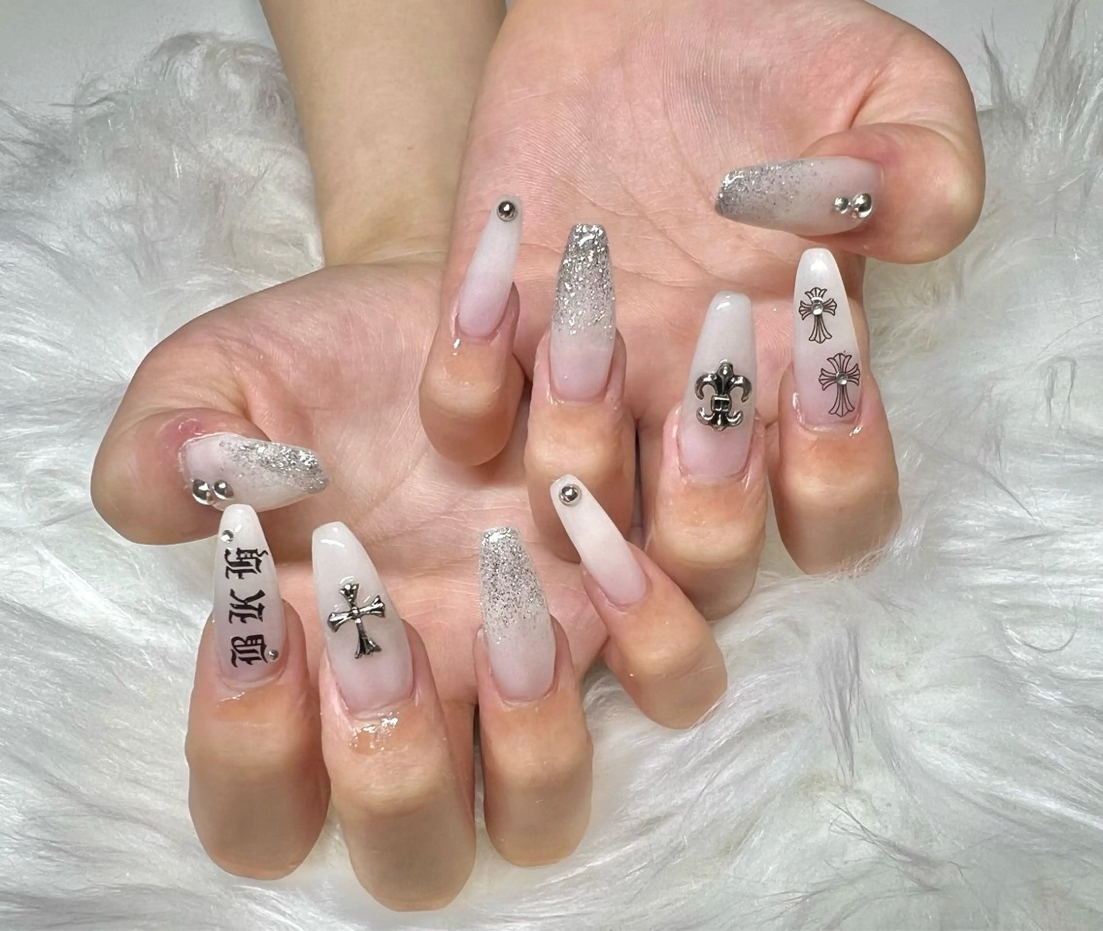 ネイル ハンドネイル CHARME 〔RINA〕のネイルデザイン