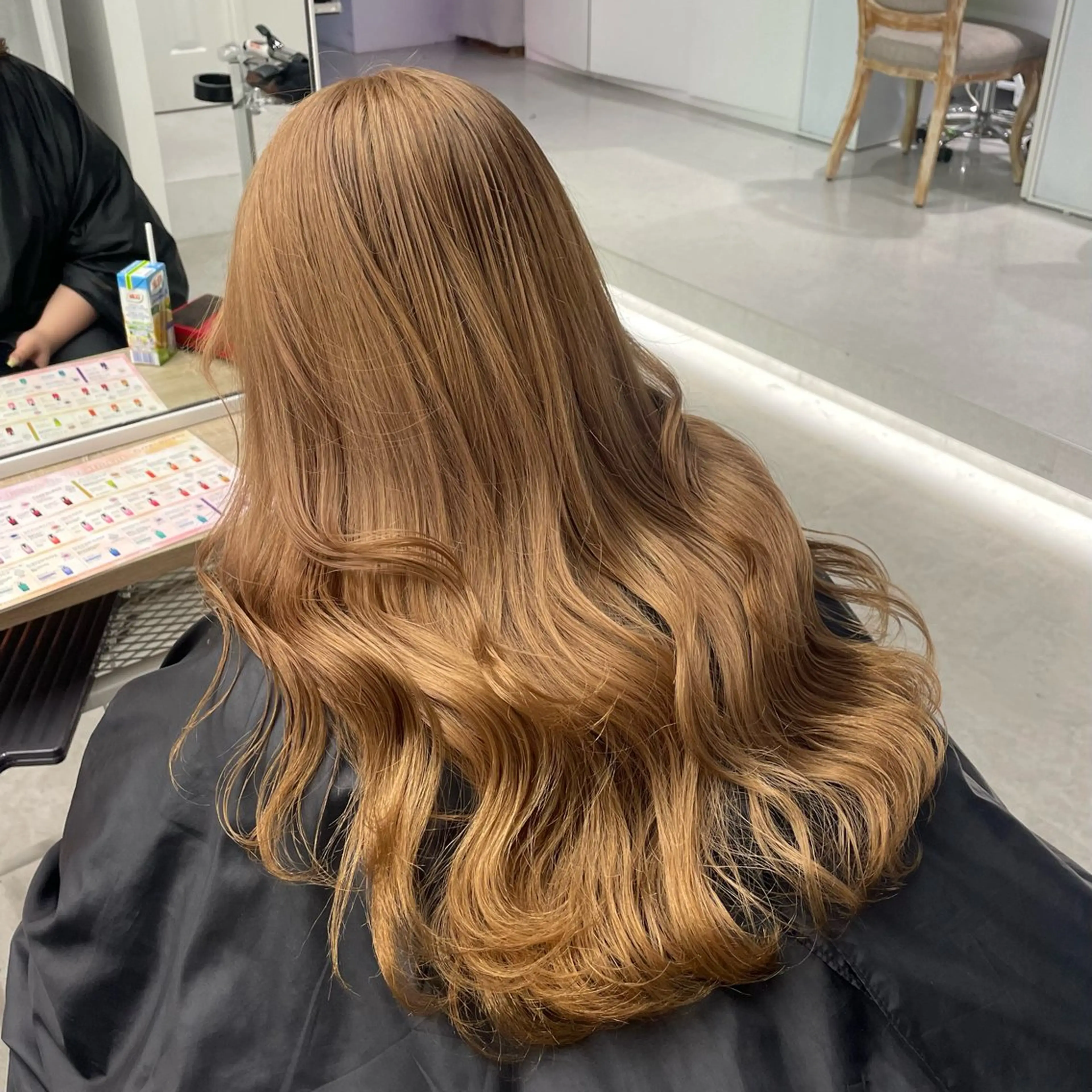 カラー クルミ/ 💕ワンホンネイルのネイルデザイン