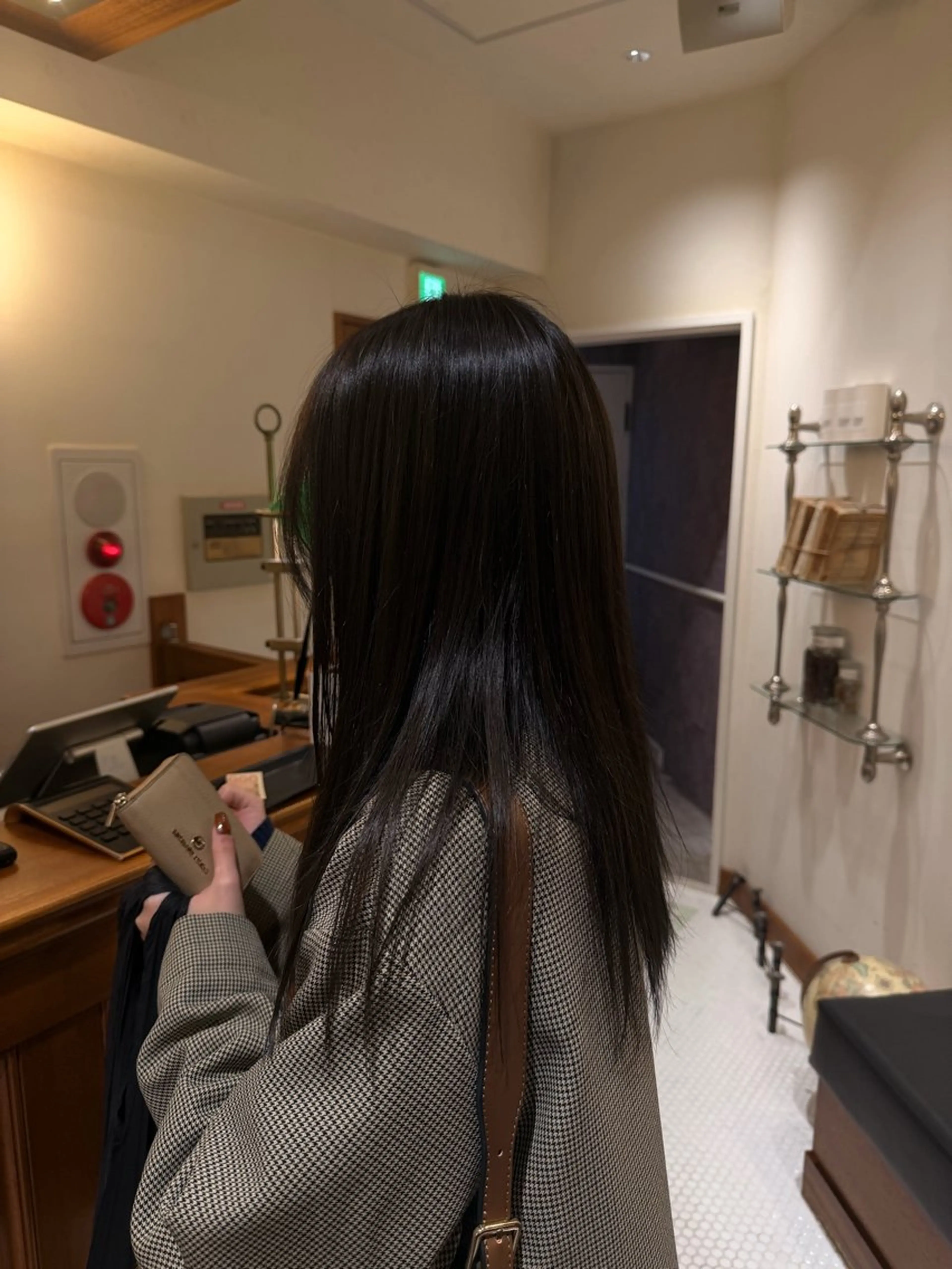 セミロング カラー オリーブカラー カット ヘアカラー rin🩰ハイトーン /レディースパーマのヘアスタイル