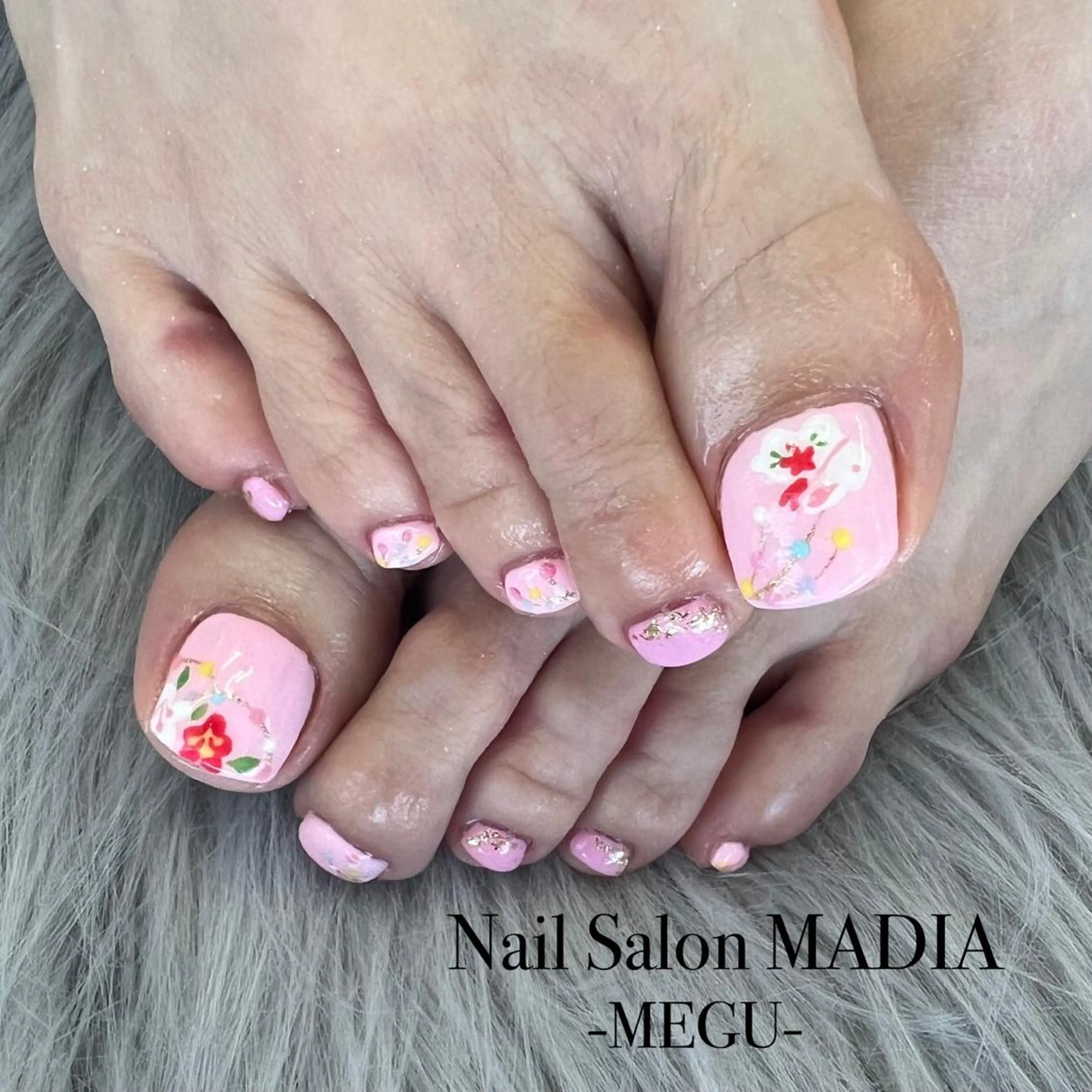 ネイル MADIA藤沢所属・MADIA MEGUのネイルデザイン