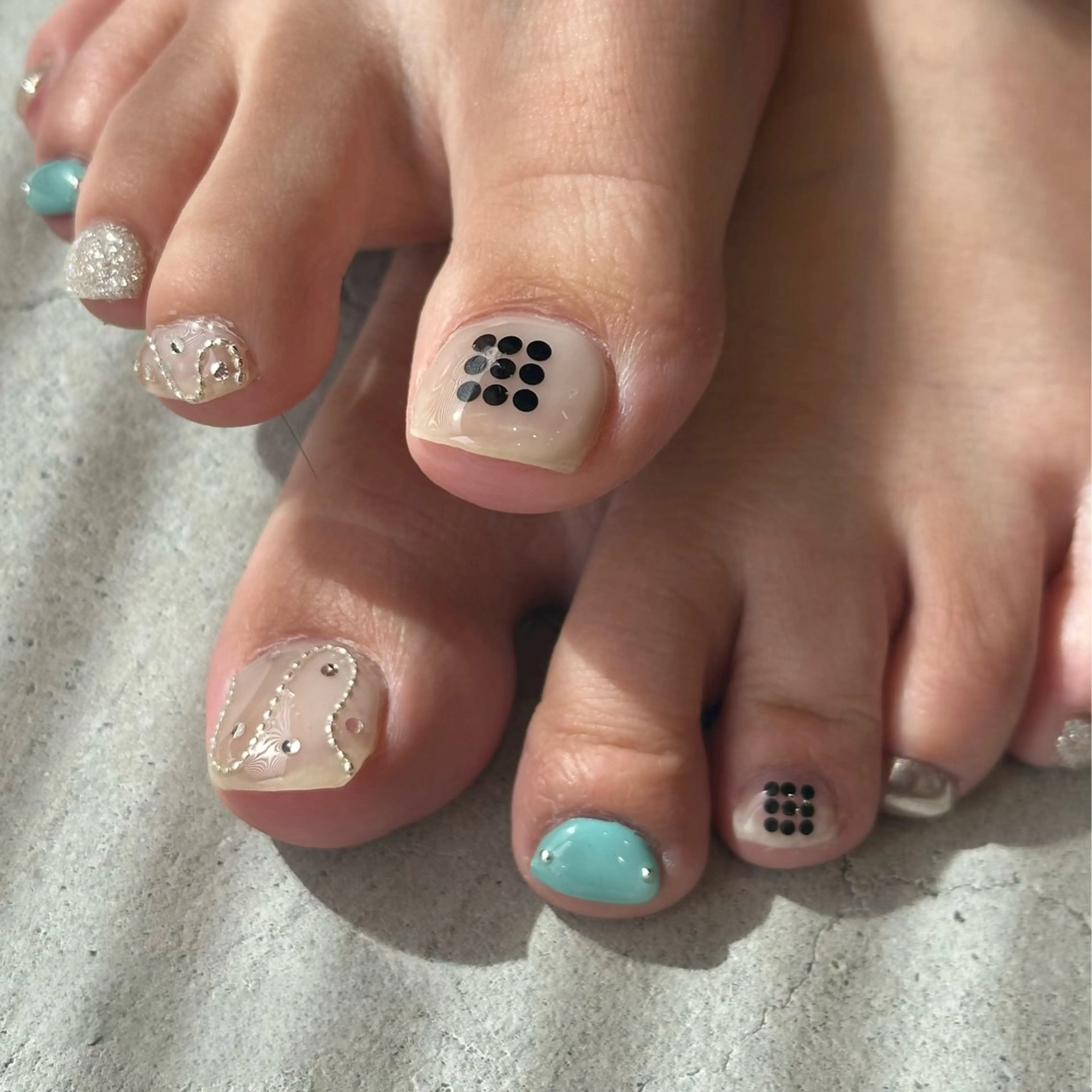 ネイル フットネイル COIN  nail hinataのネイルデザイン