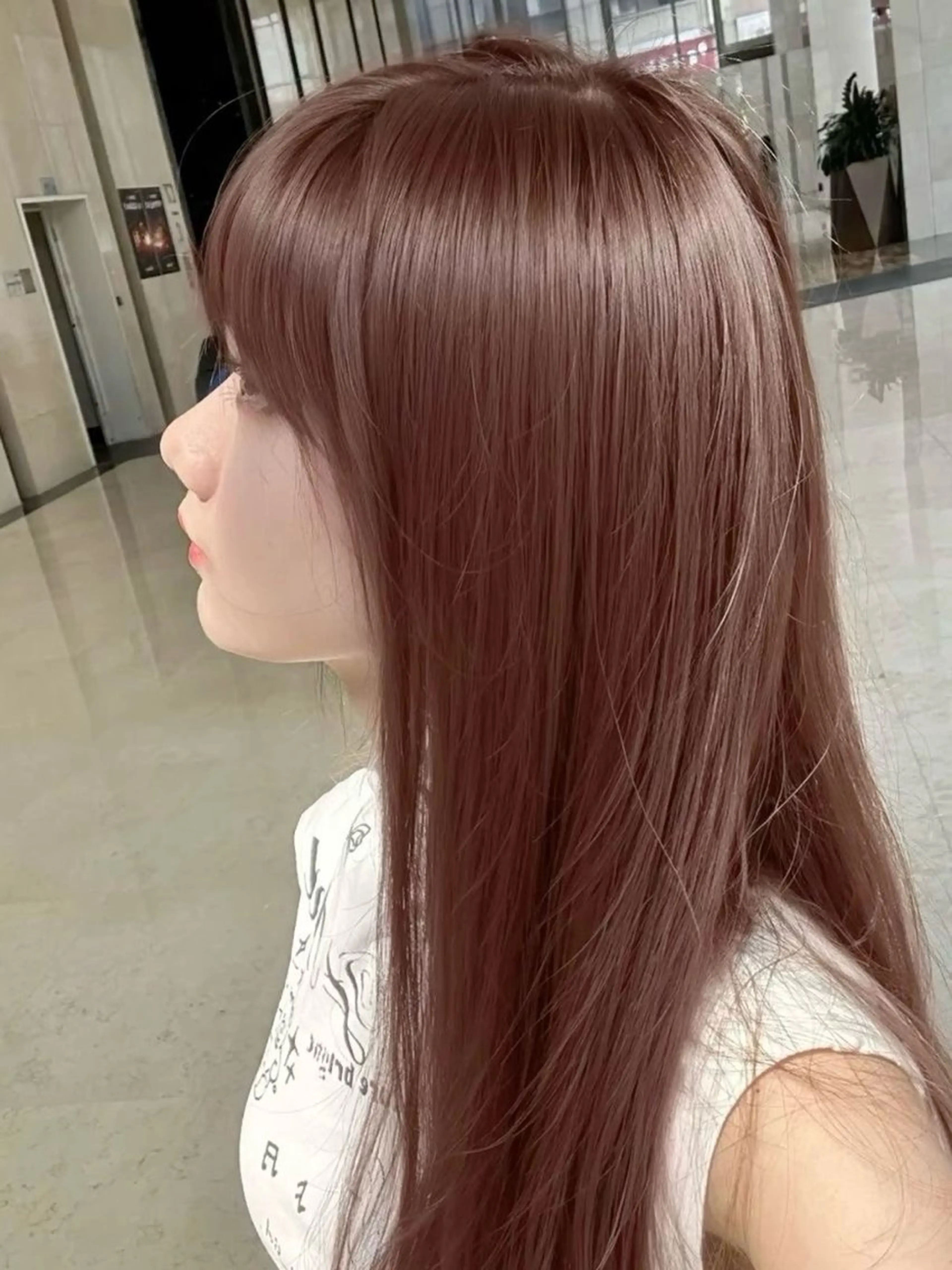 ロング カラー ヘアカラー トレンド暖色ヘア🥀 miu🥀のヘアスタイル