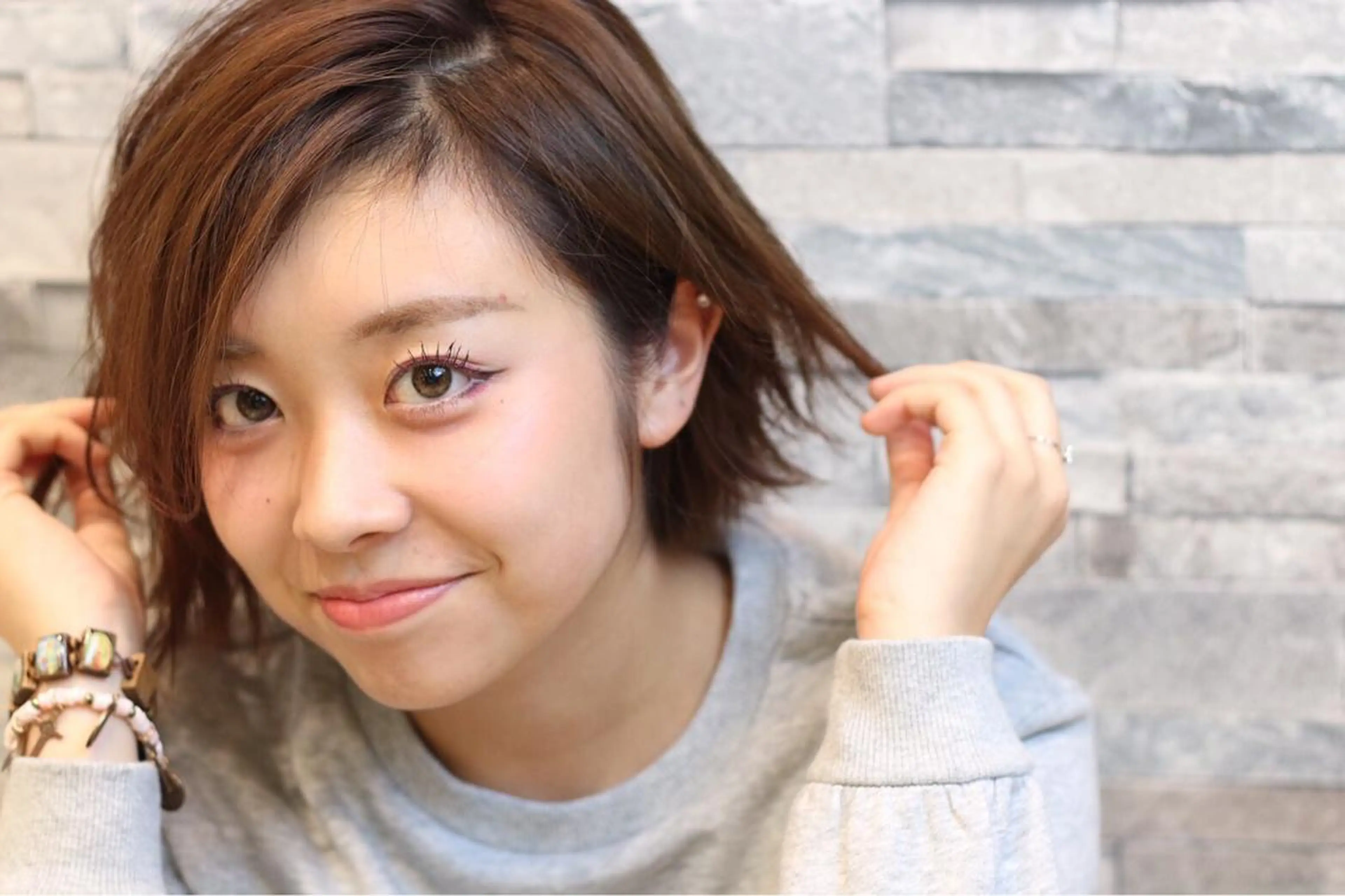 ショート カラー 外ハネヘア graxi'    グラシー所属・ブリーチ/ハイトーン SERINAのヘアスタイル